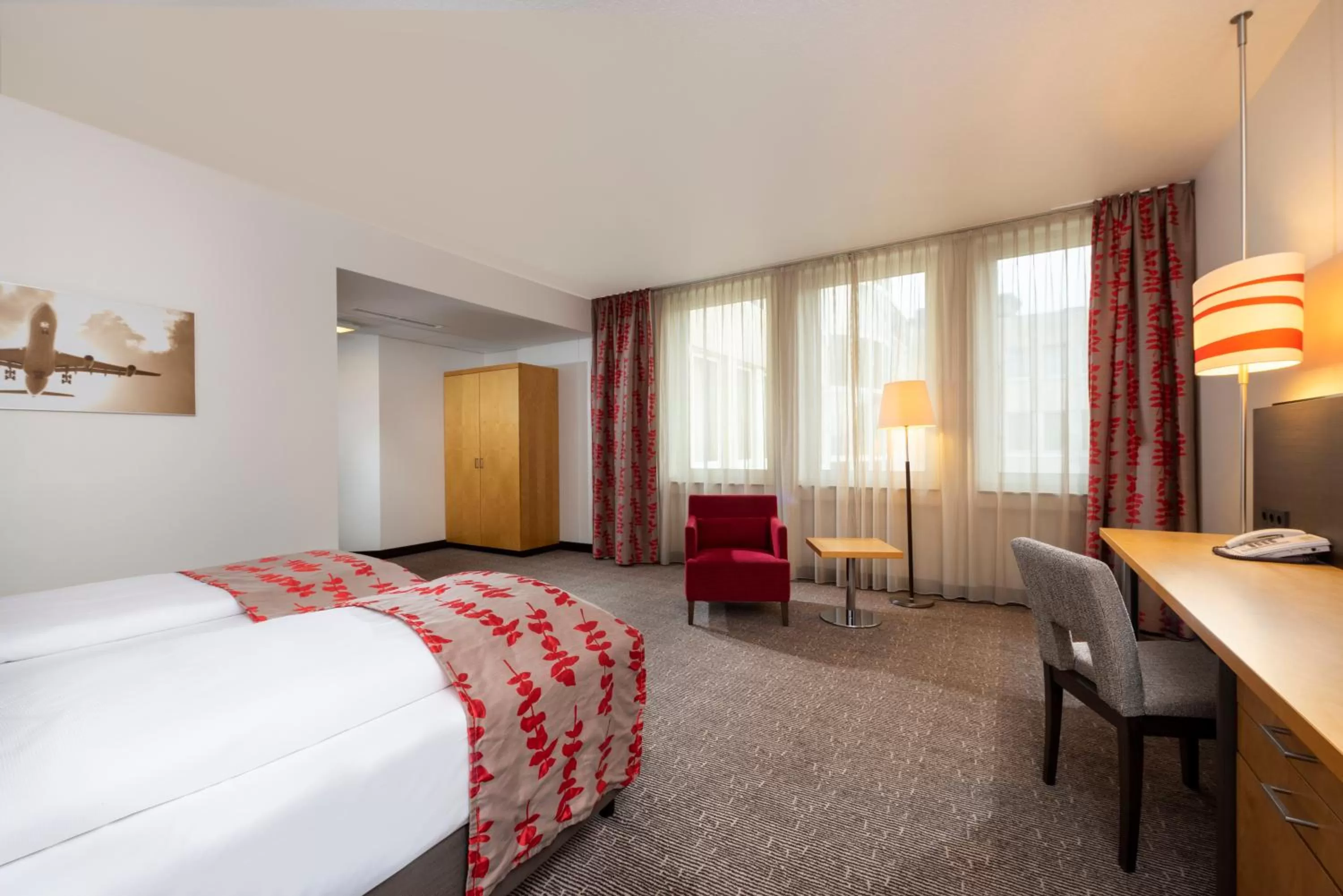 Photo of the whole room, Bed in Holiday Inn Frankfurt Airport - Neu-Isenburg by IHG