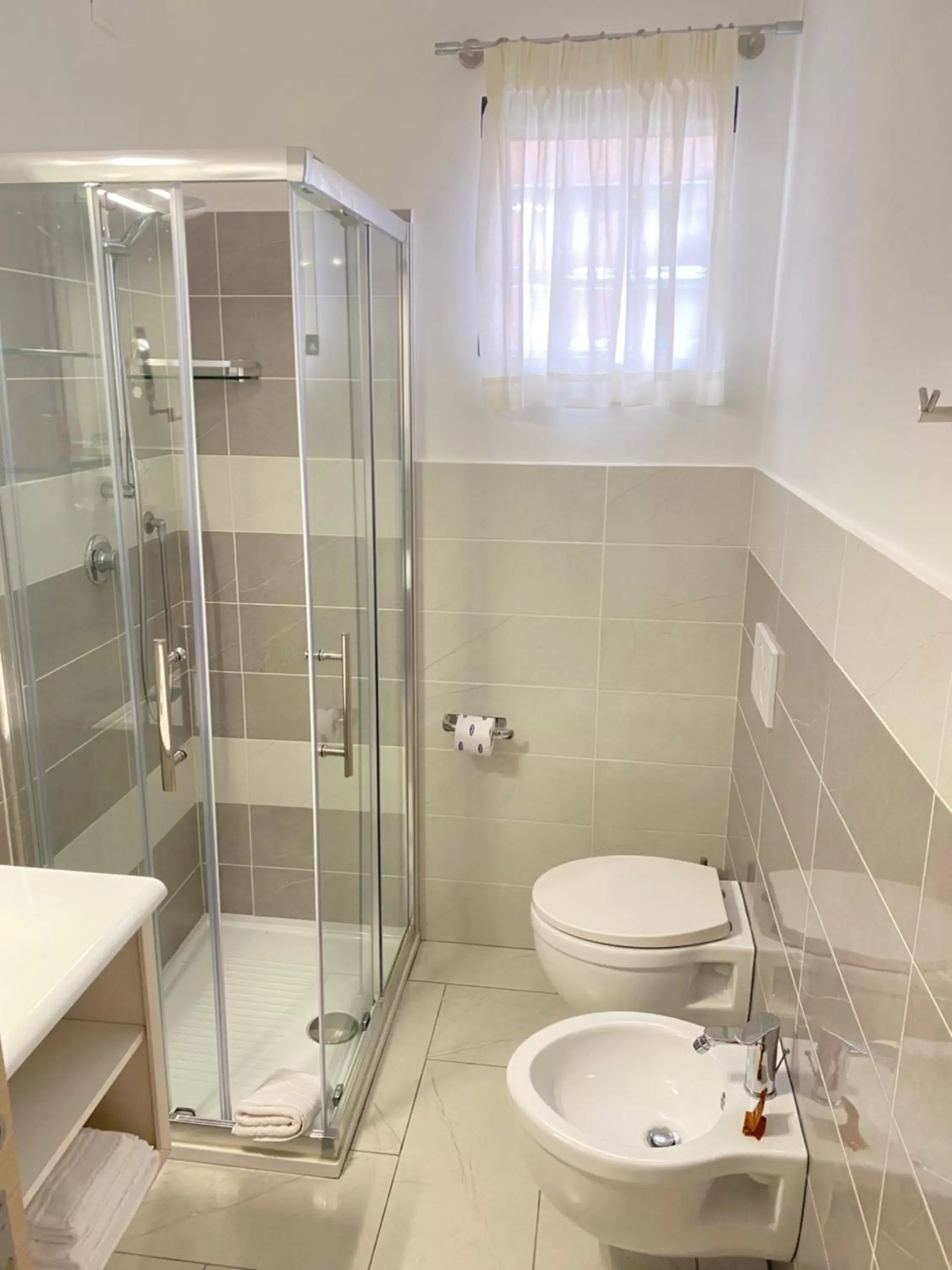 Bathroom in Aether Suites Tropea - Free Parking