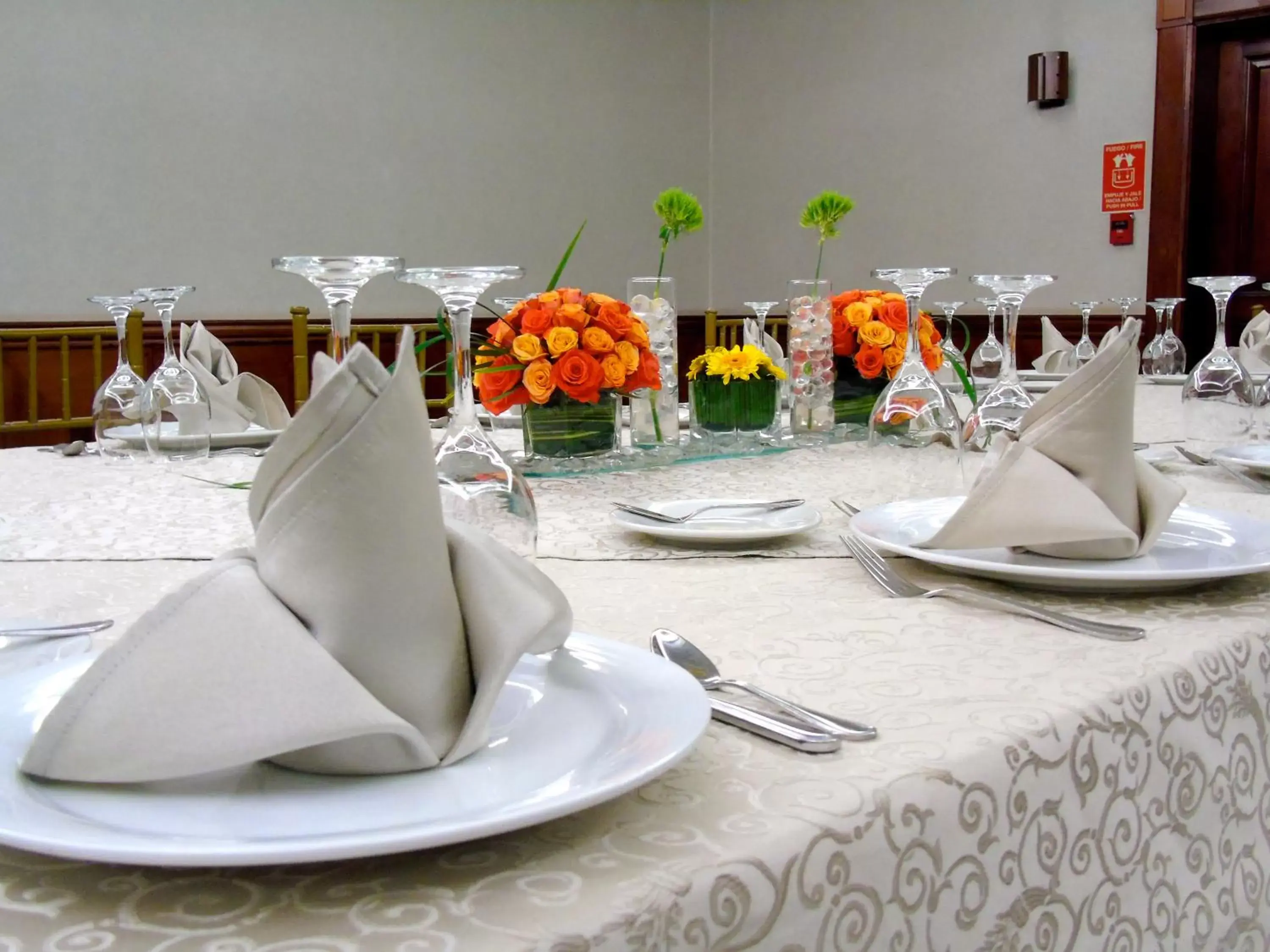 Banquet/Function facilities, Restaurant/Places to Eat in Swissotel Quito