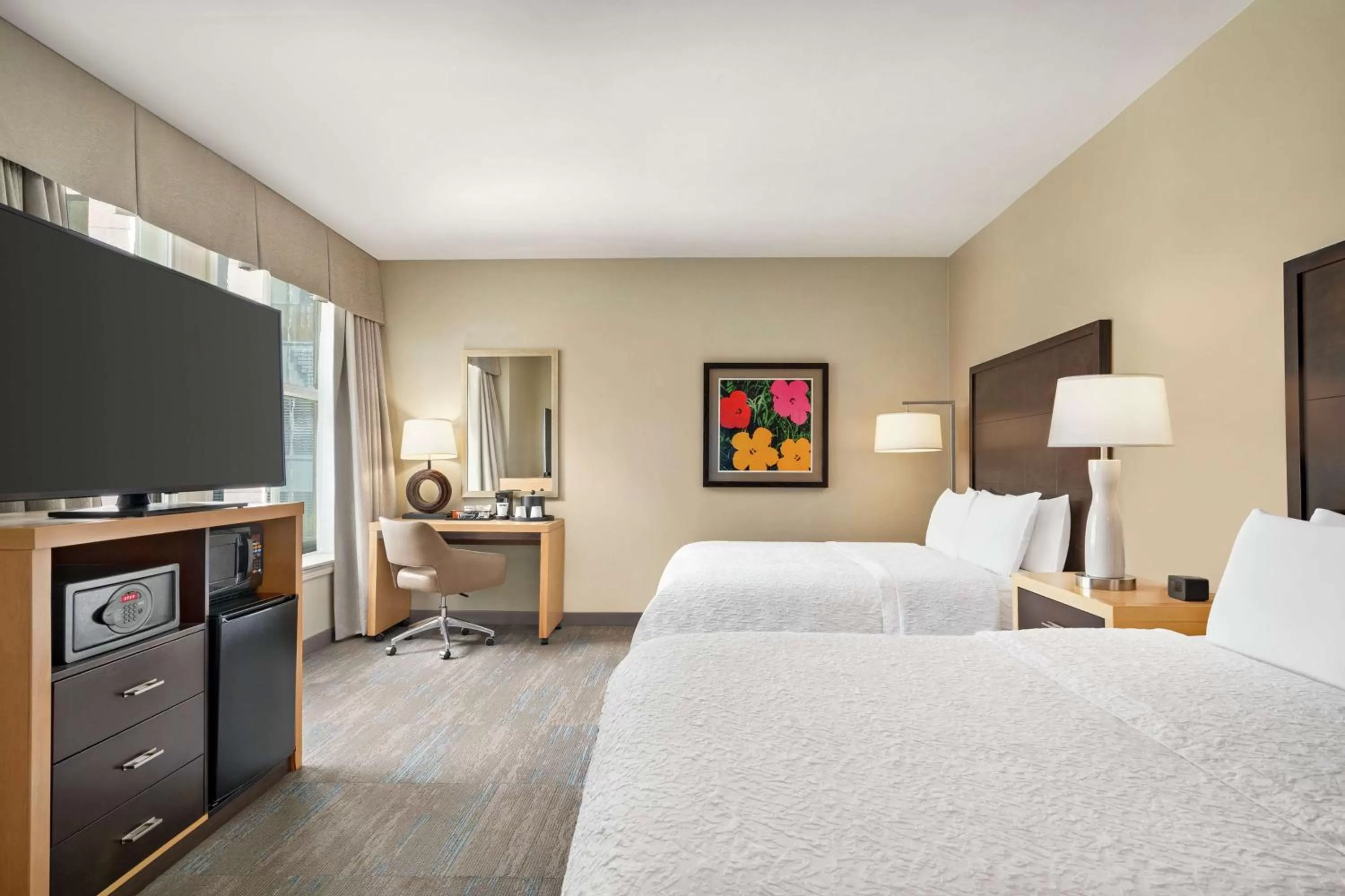 Bedroom, Bed in Hampton Inn Downtown / French Quarter Area