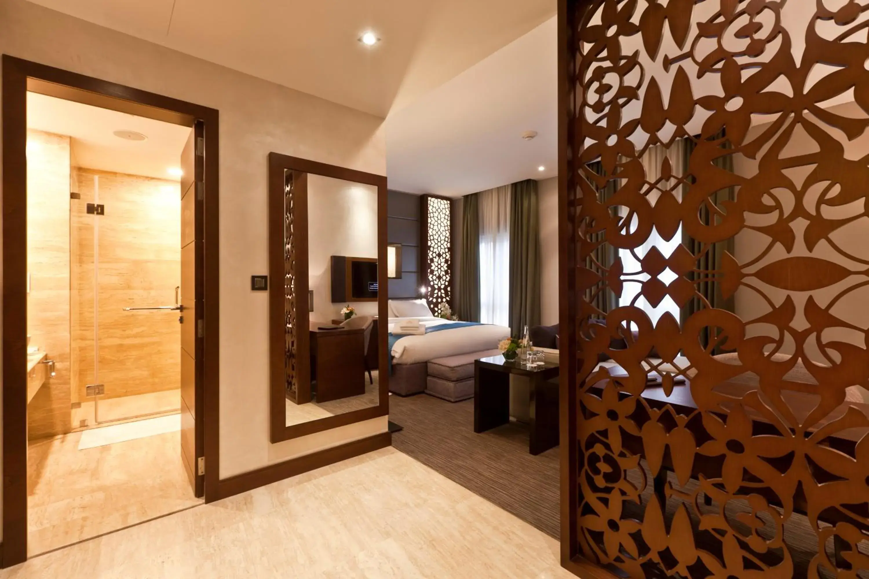 Bedroom, Bathroom in Zubarah Hotel