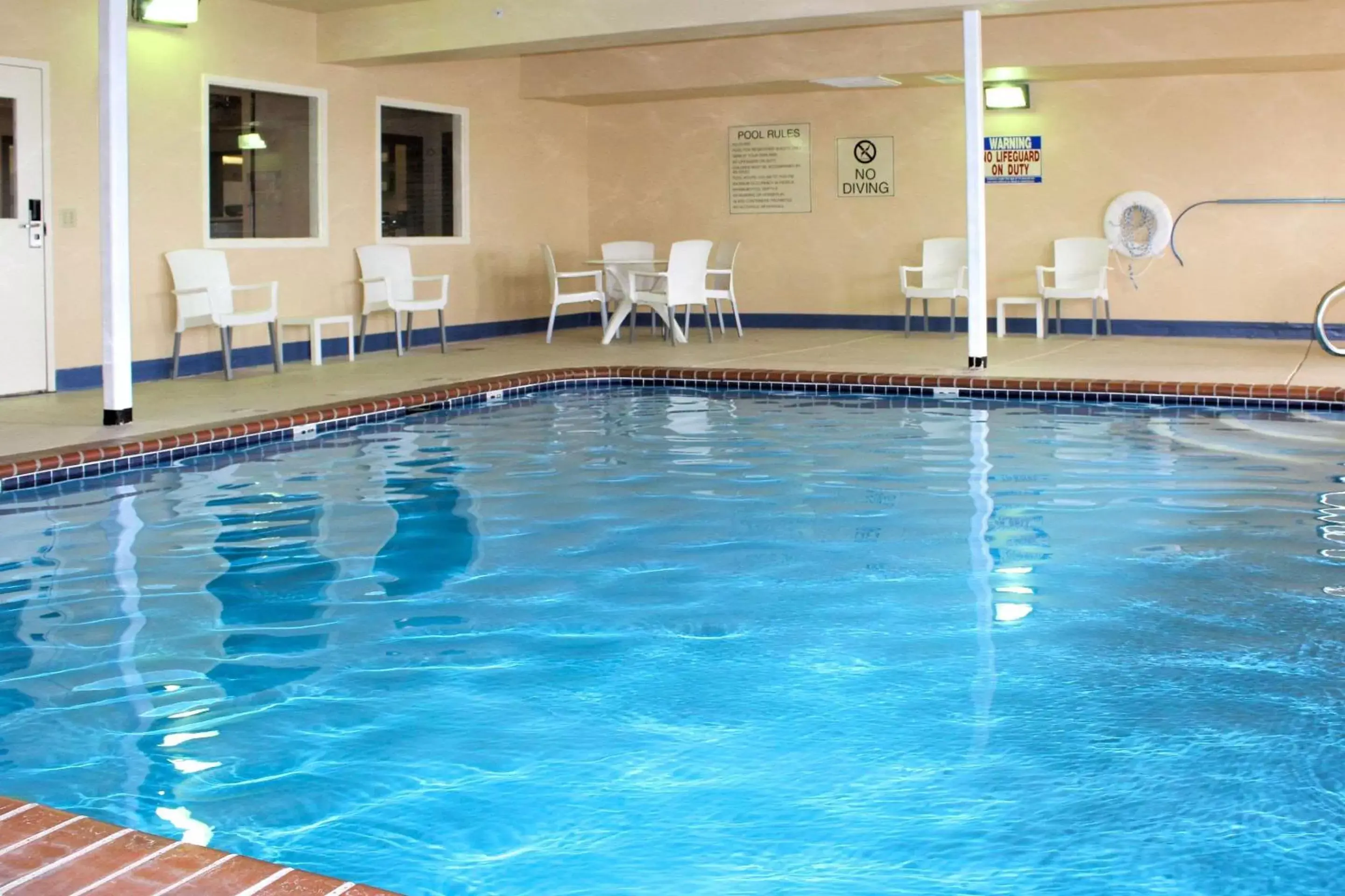 On site, Swimming Pool in Comfort Inn & Suites - Chesterfield