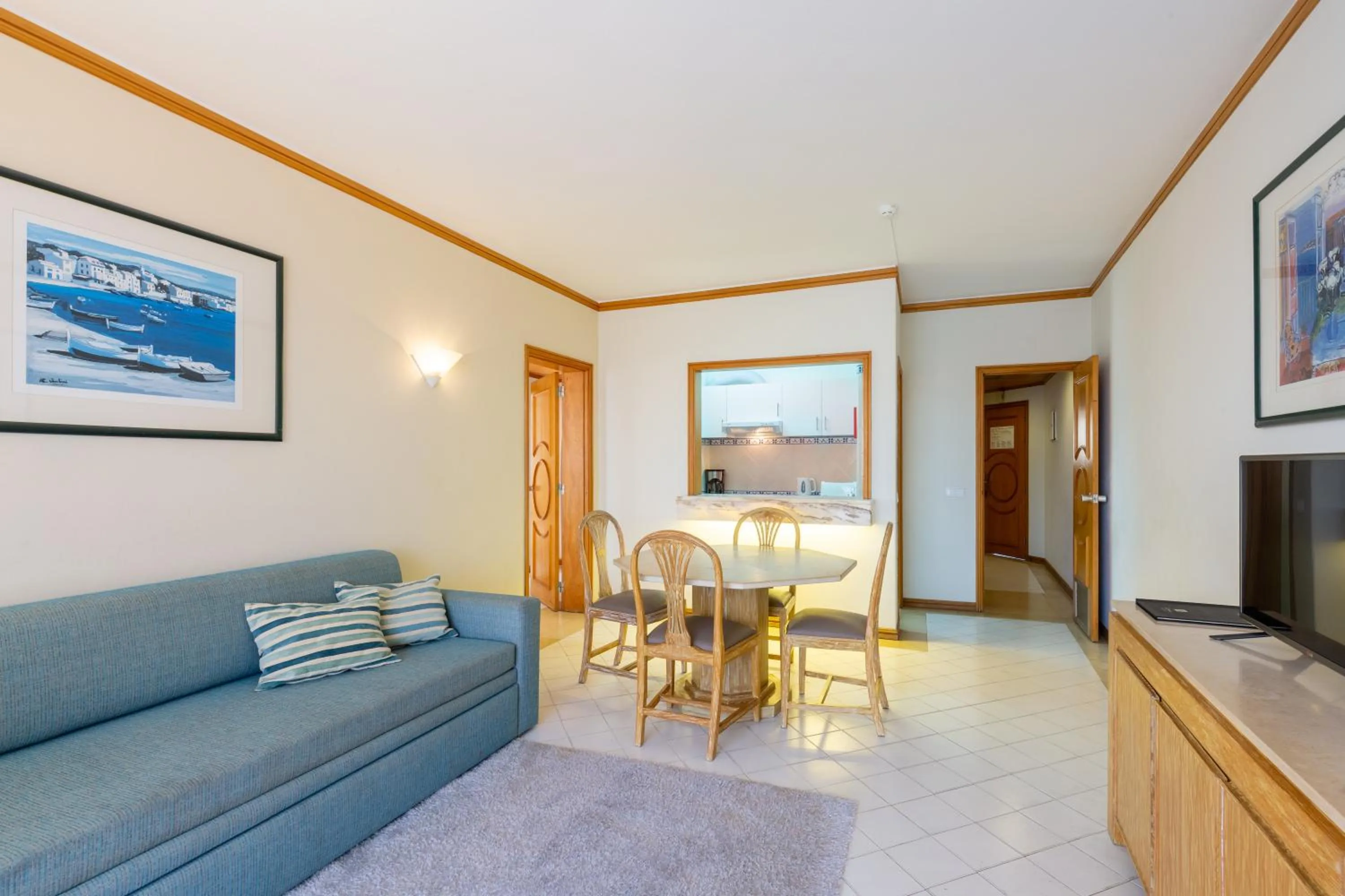 Kitchen or kitchenette in Luna Clube Oceano