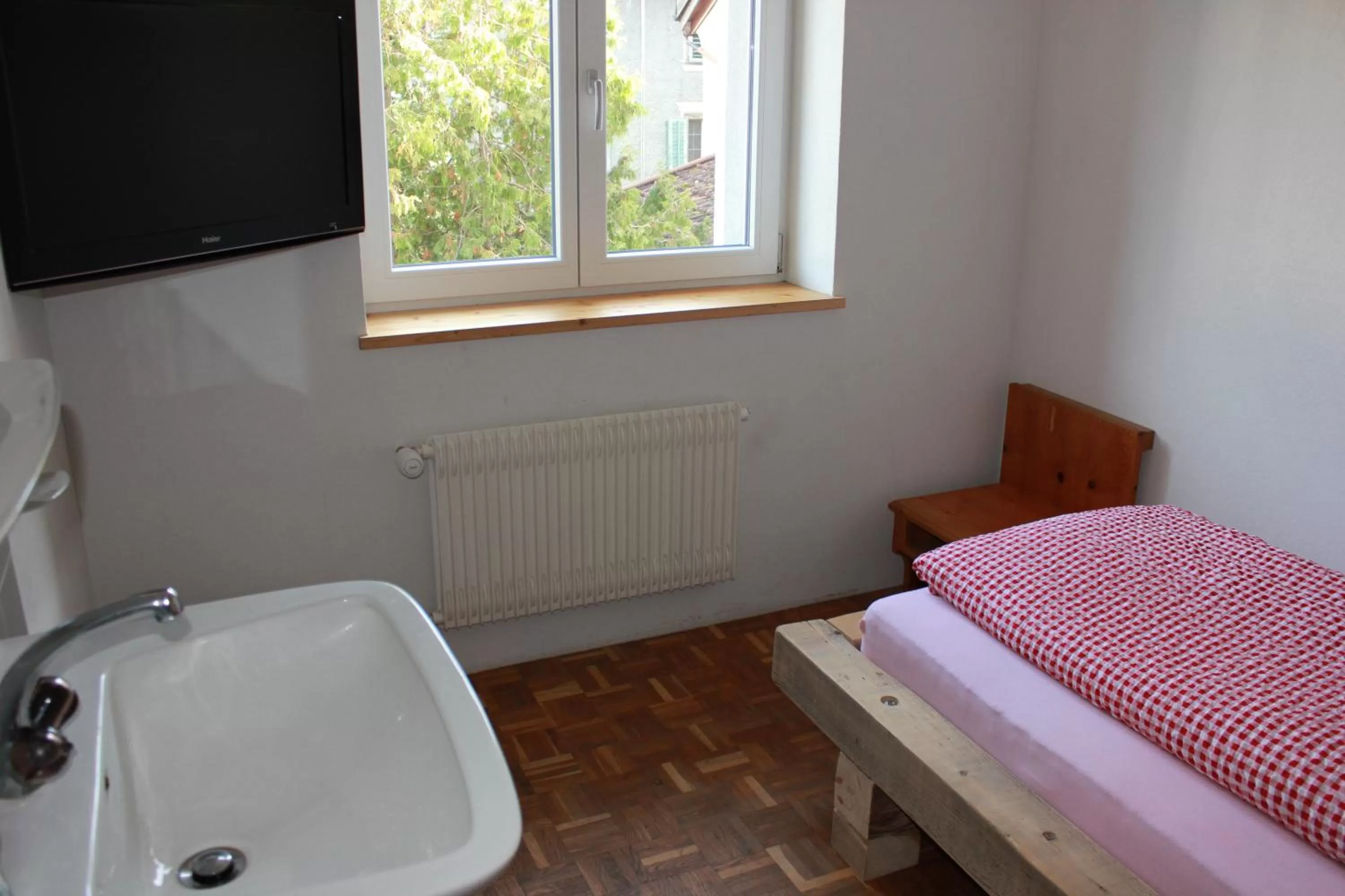 Decorative detail, Bed in Hirschen B&B