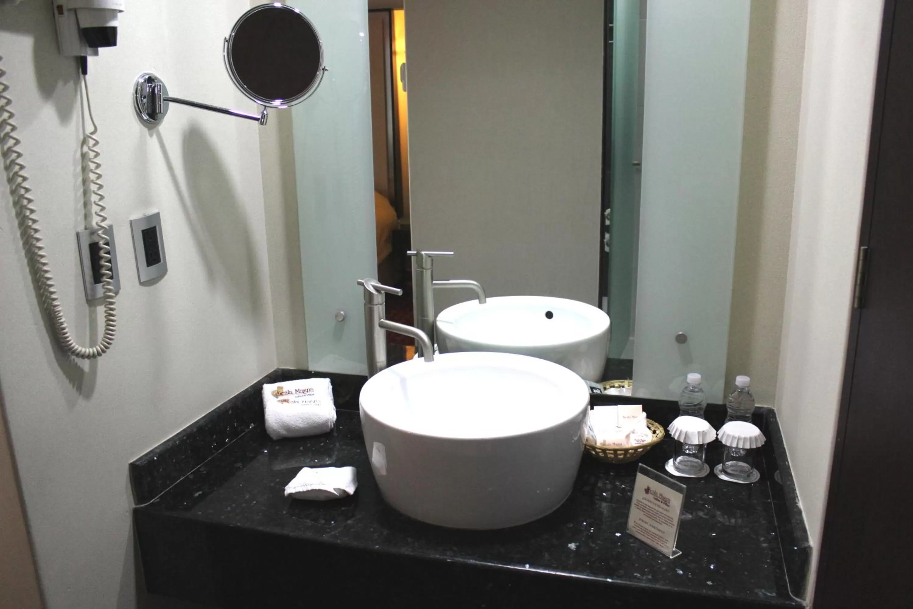 Bathroom in Hotel Scala Magna