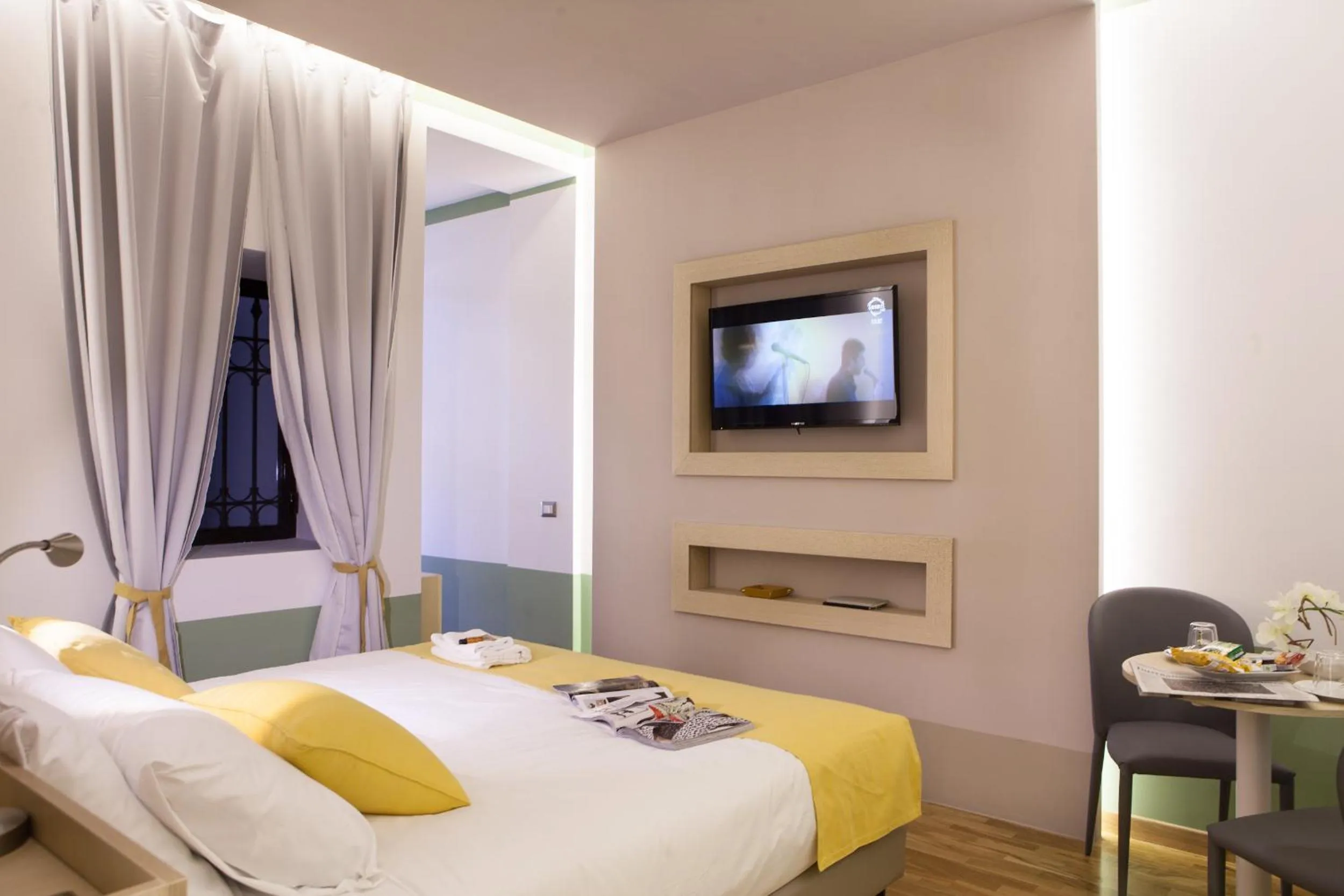 TV and multimedia, Bed in Grand Master Suites