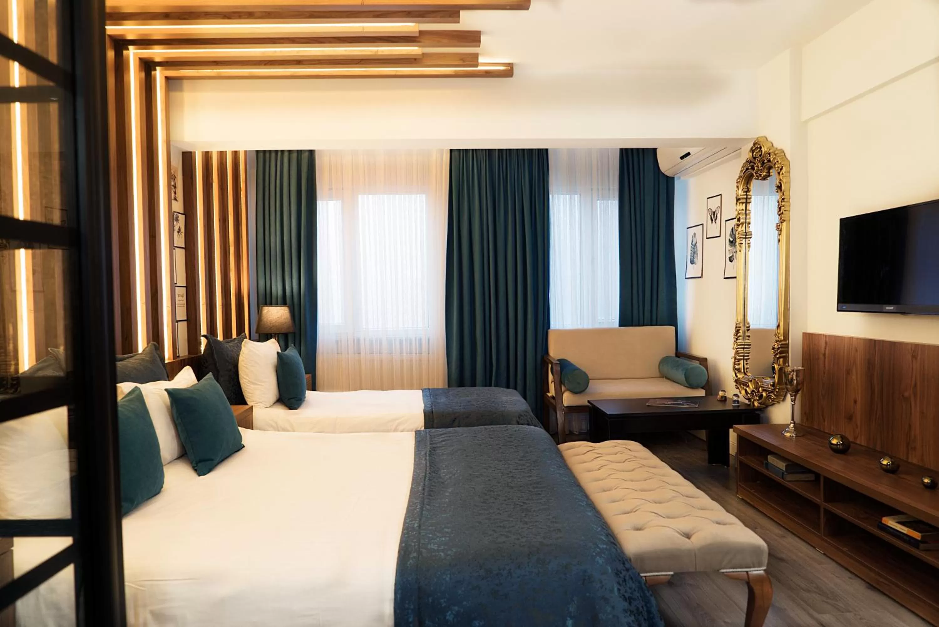 City view, Bed in Taksim Yazıcı Residence