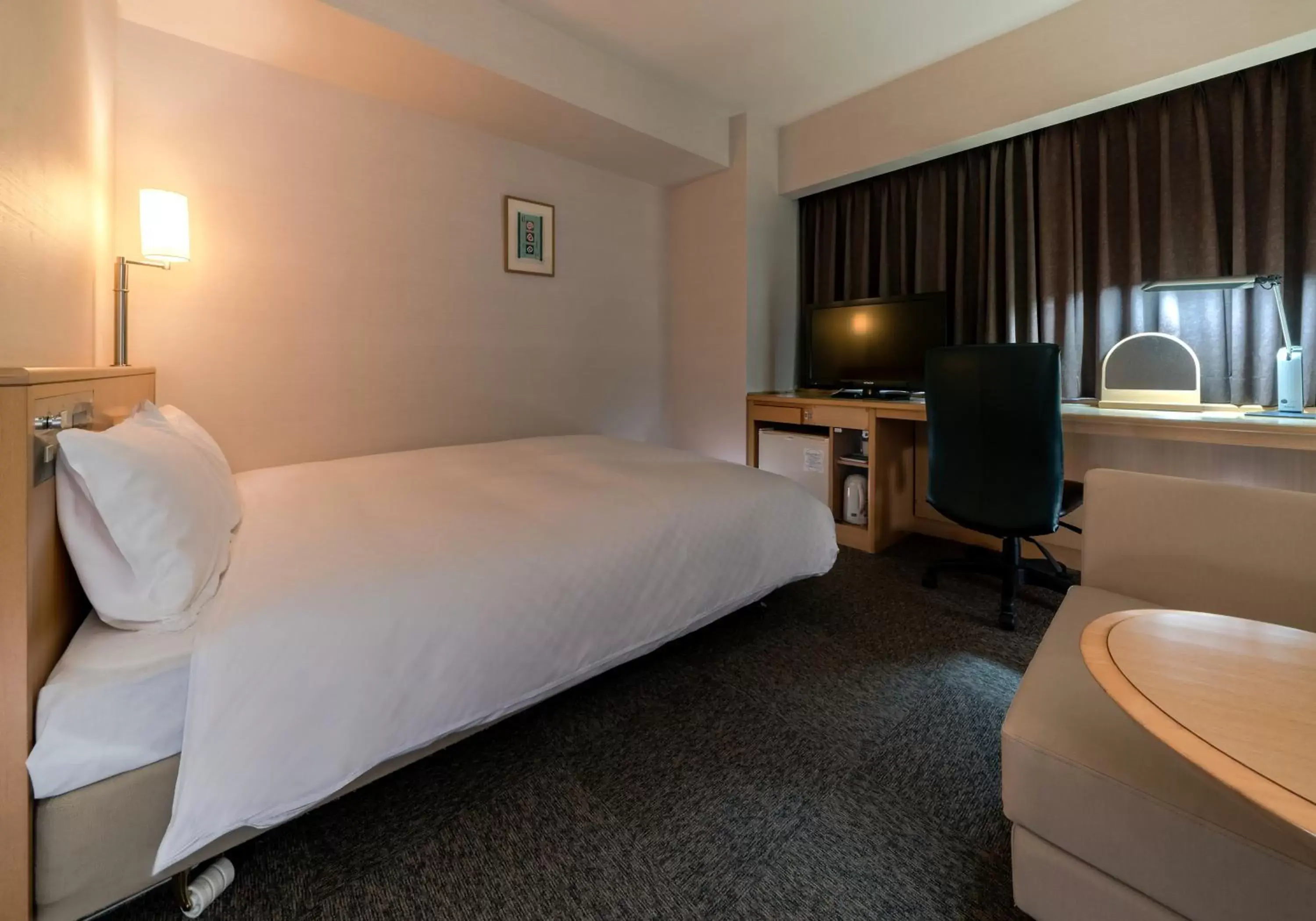 Bedroom in Daiwa Roynet Hotel Akita Bedroom in Daiwa Roynet Hotel Akita