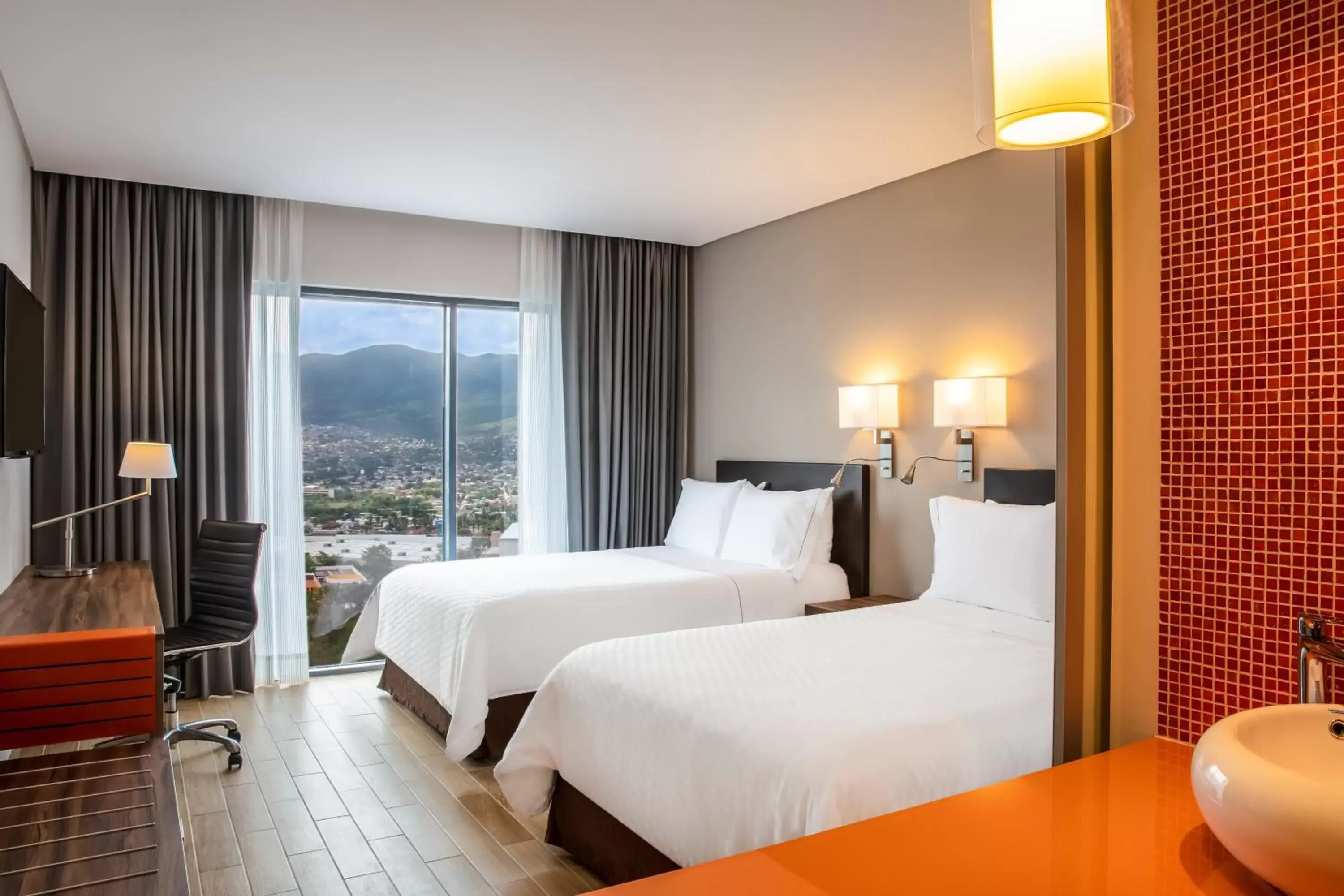 Photo of the whole room, Bed in Fiesta Inn Tuxtla Fashion Mall Photo of the whole room, Bed in Fiesta Inn Tuxtla Fashion Mall