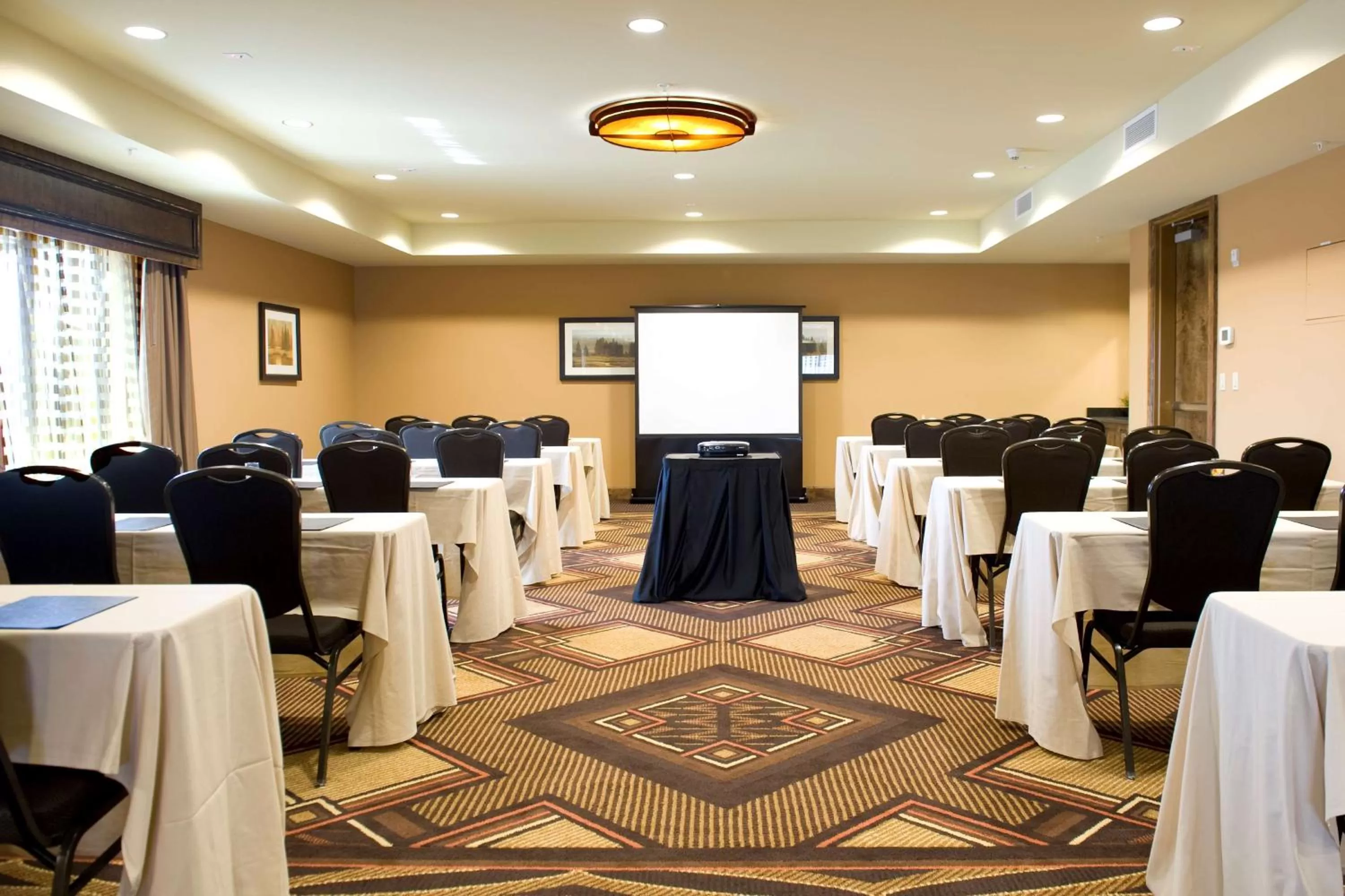 Meeting/conference room in Homewood Suites by Hilton Bozeman