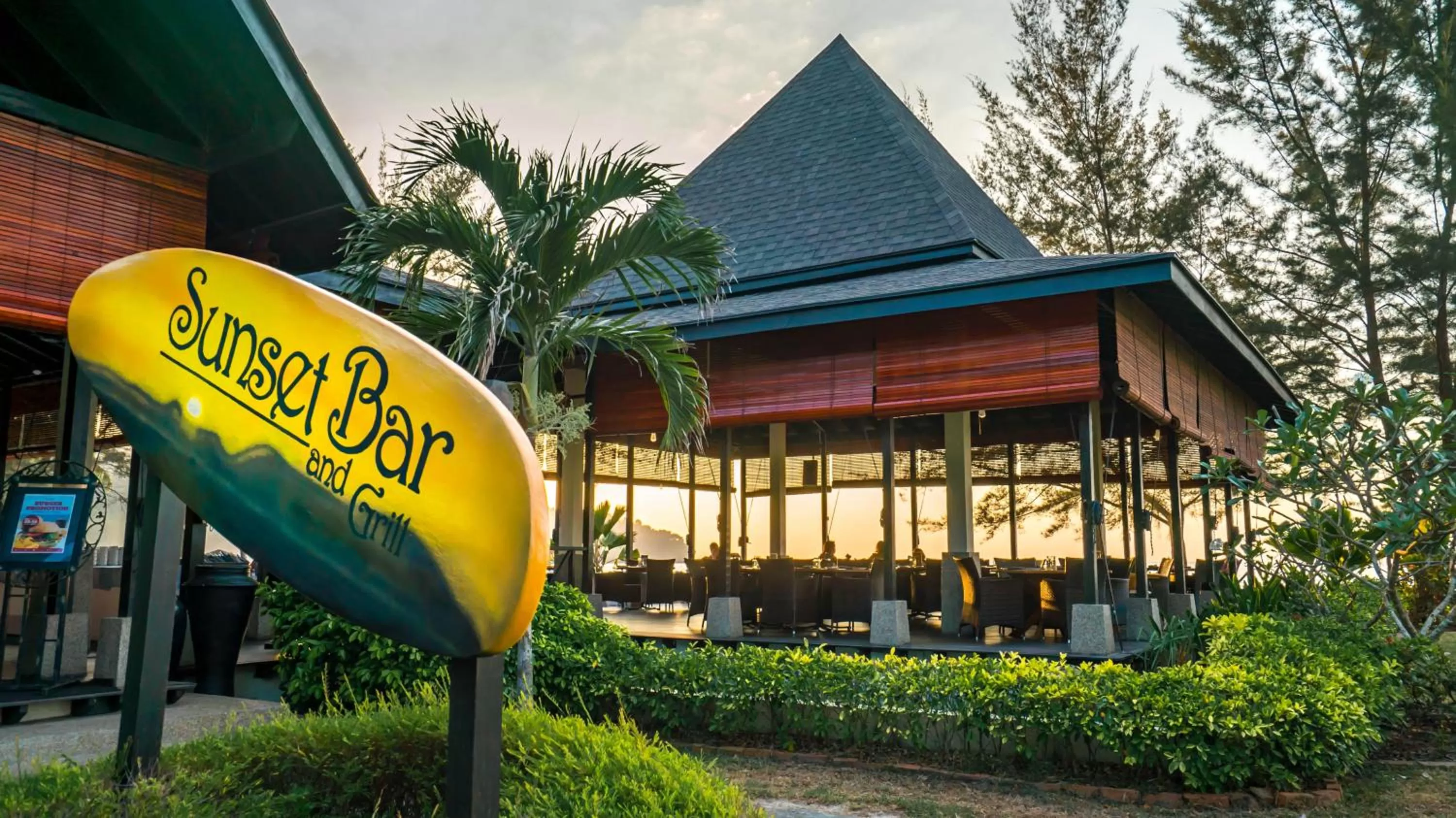 Restaurant/places to eat in Nexus Resort & Spa Karambunai