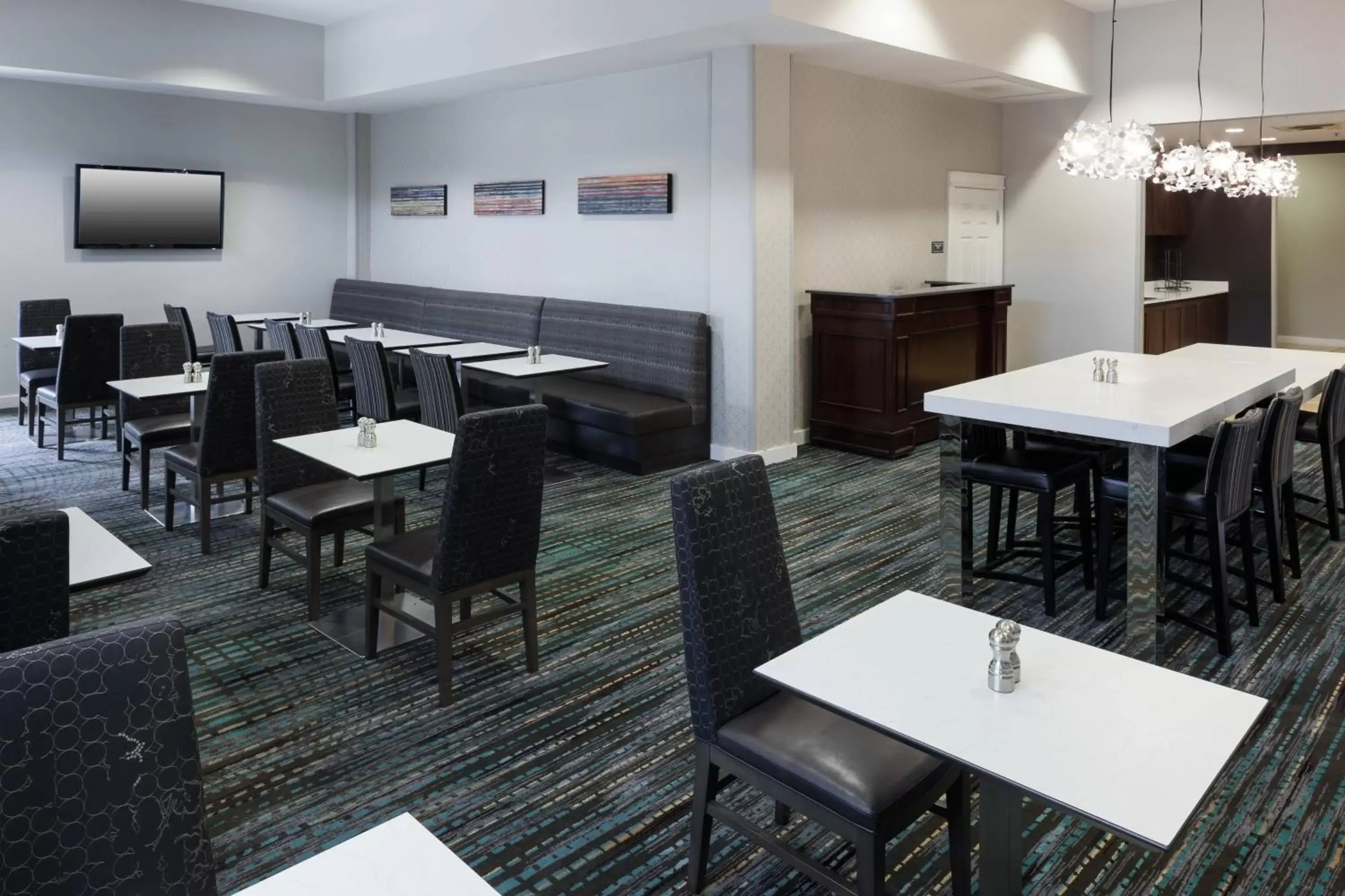 Restaurant/Places to Eat in Residence Inn Fort Worth Cultural District