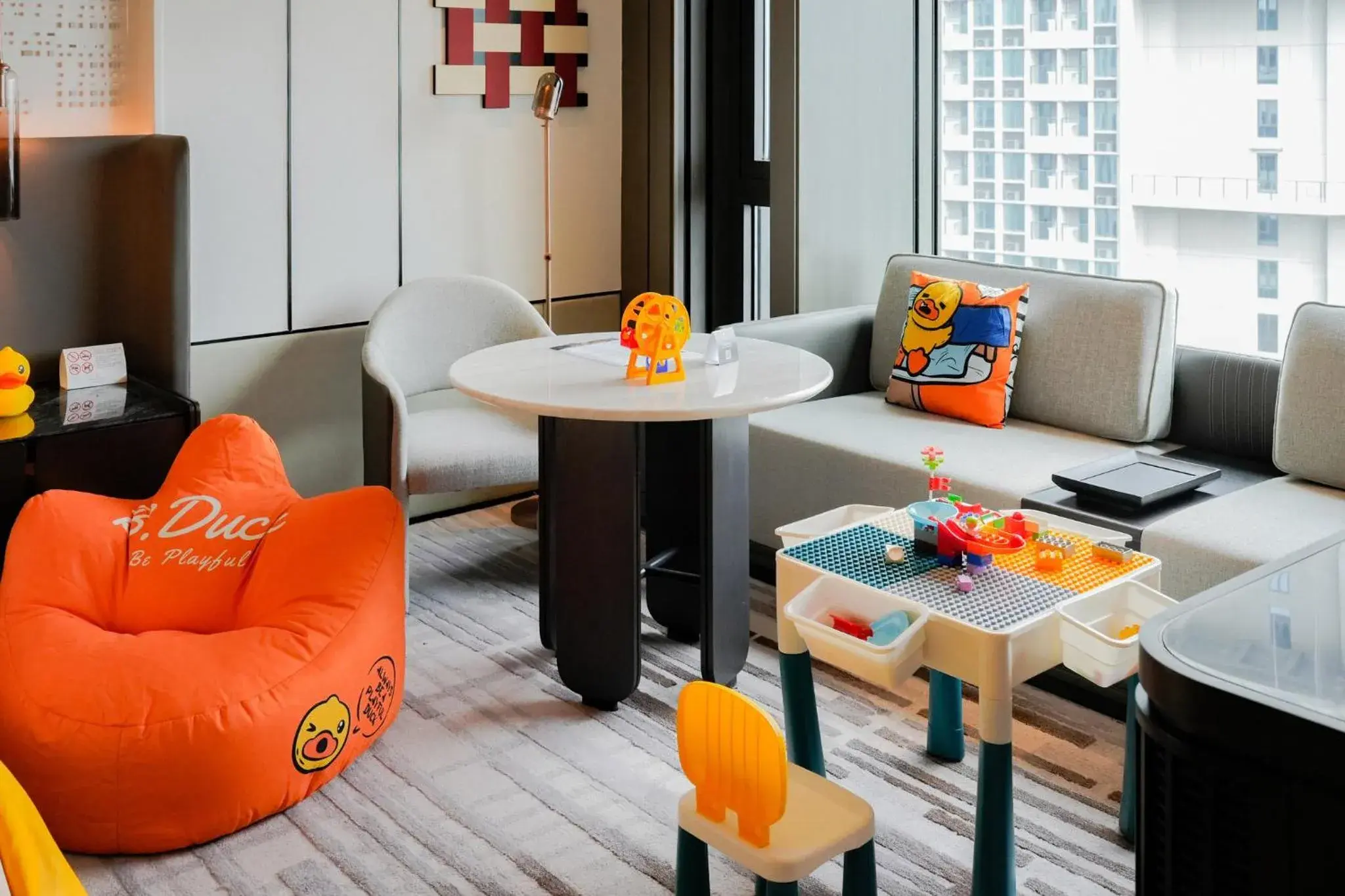 Photo of the whole room, Seating Area in InterContinental Hotels Shenzhen WECC, an IHG Hotel