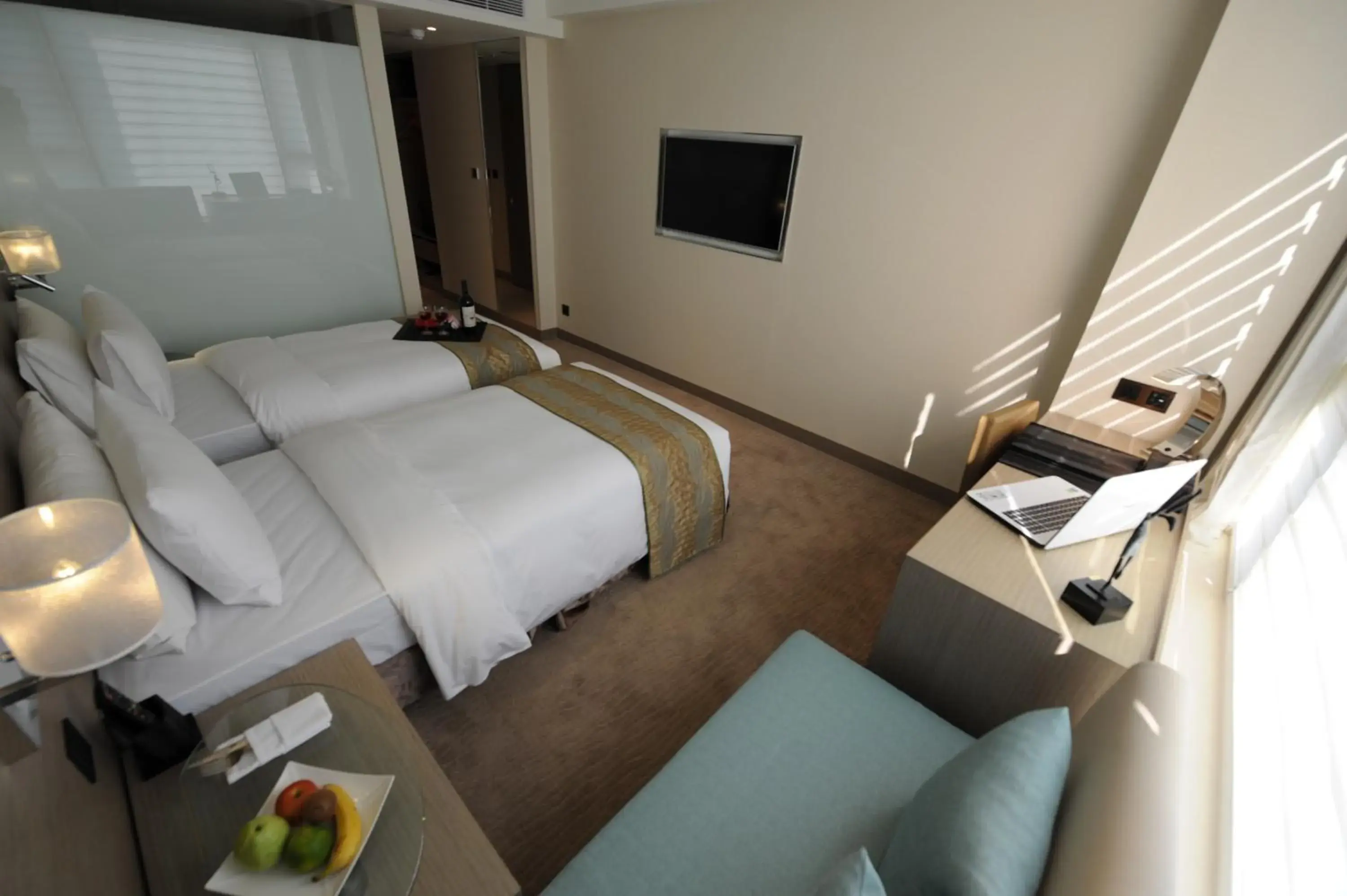 Bedroom, Bed in Kaohsiung International Plaza Hotel