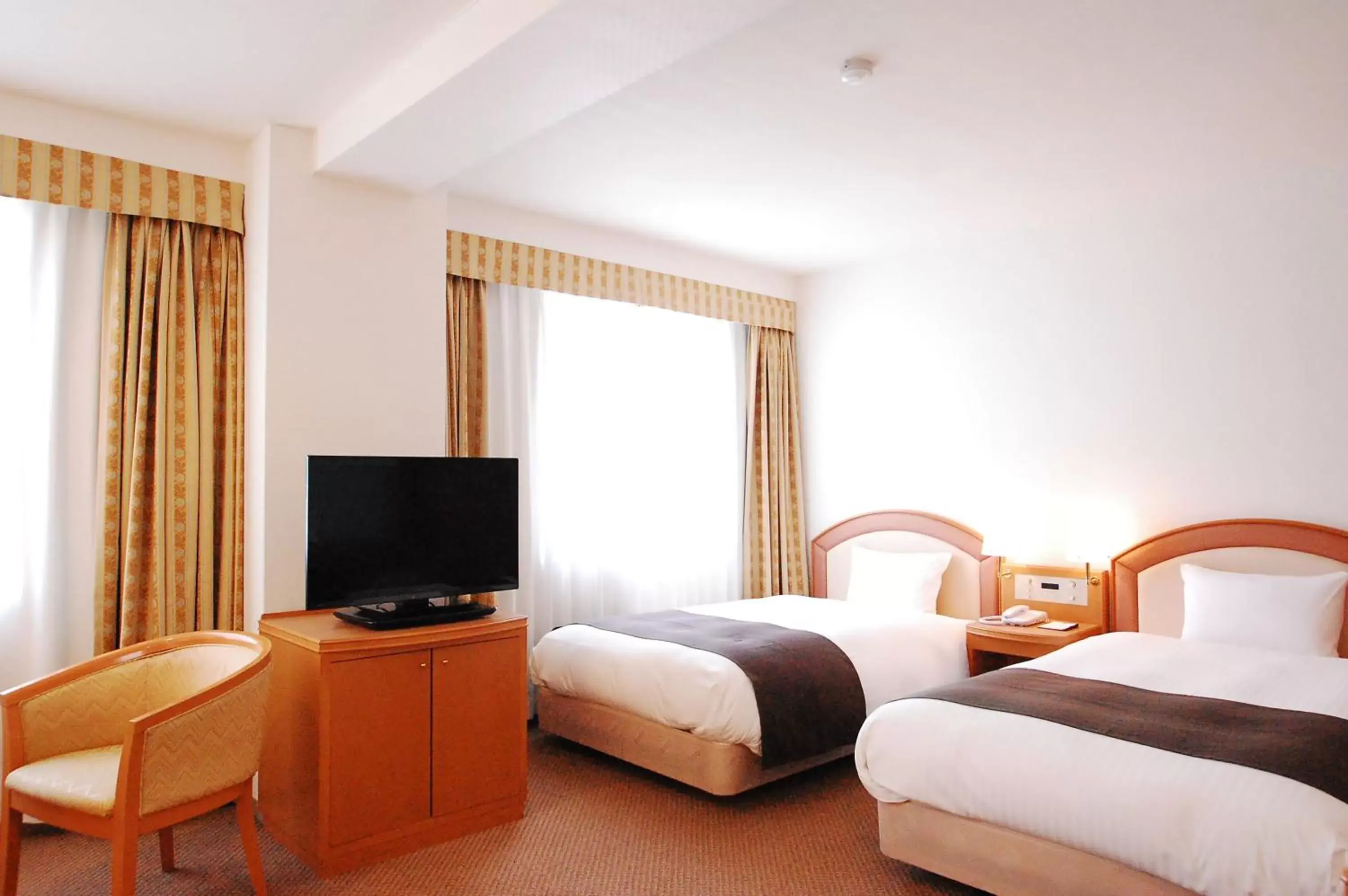 Photo of the whole room, Room Photo in Izumo Royal Hotel