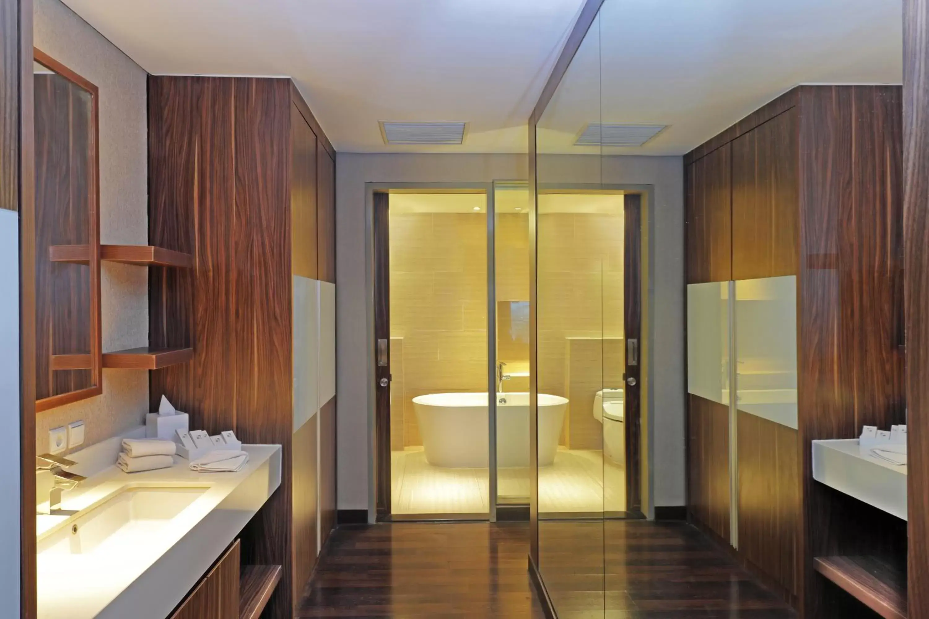 Area and facilities, Bathroom in Swiss-Belhotel Cirebon