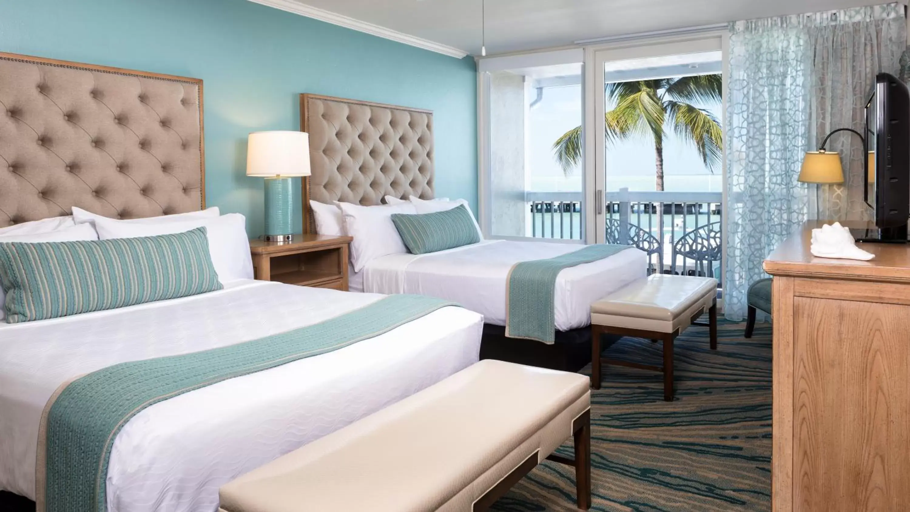 Photo of the whole room in Opal Key Resort & Marina