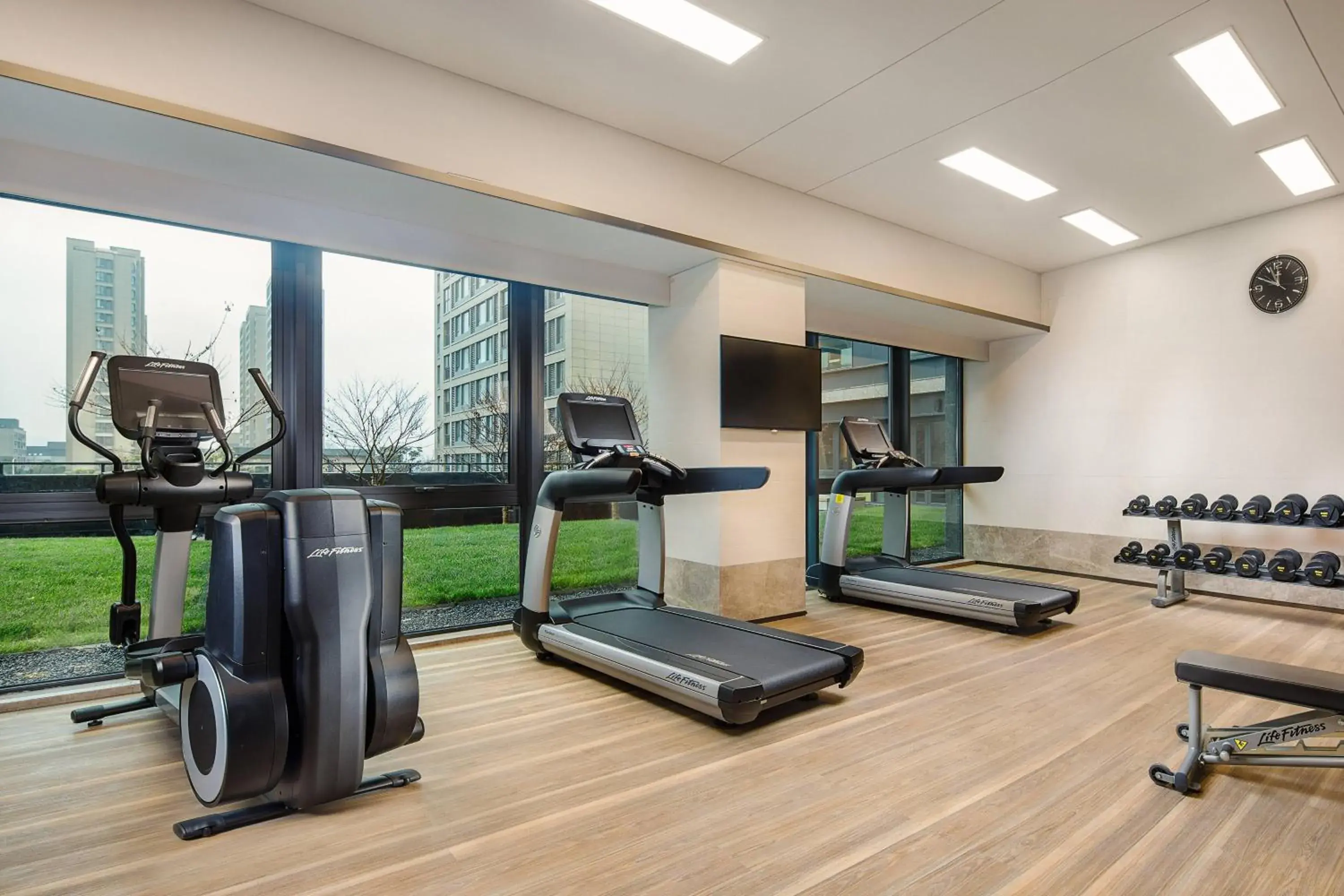 Fitness centre/facilities, Fitness Center/Facilities in Courtyard By Marriott Shanghai Hongqiao