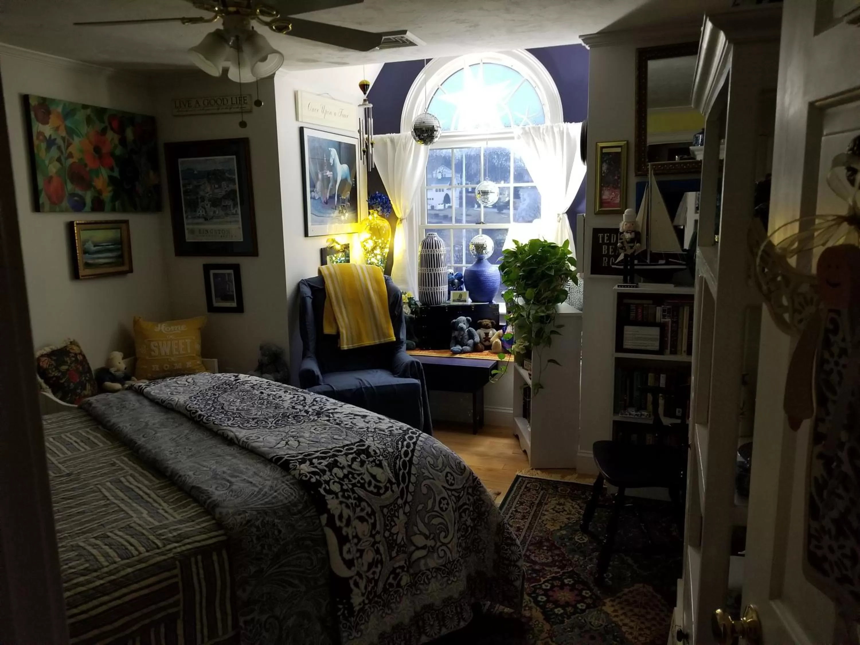 Inn 38 Oak Bluff Circle