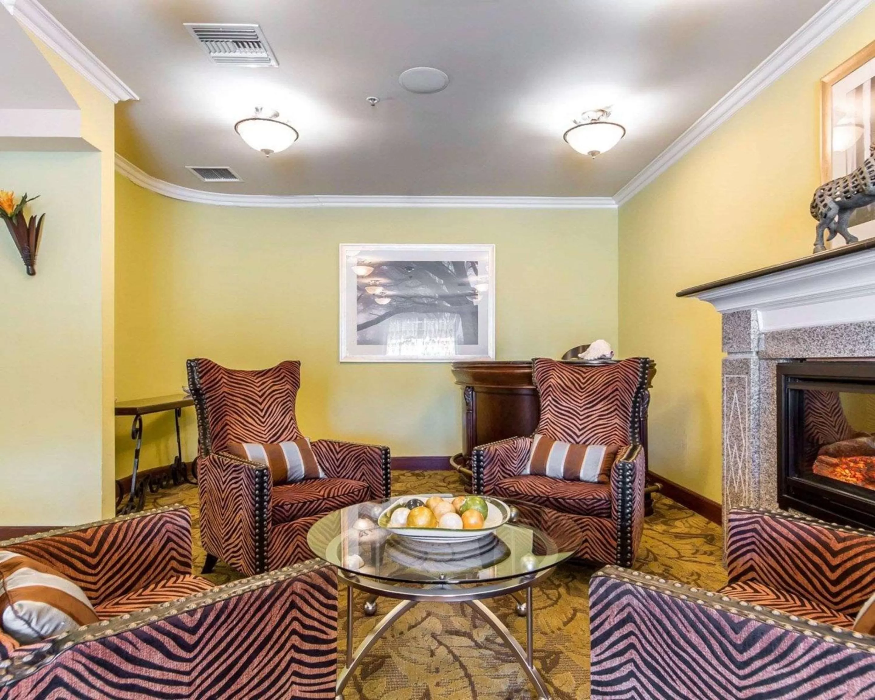 Lobby or reception in Villa Montes Hotel