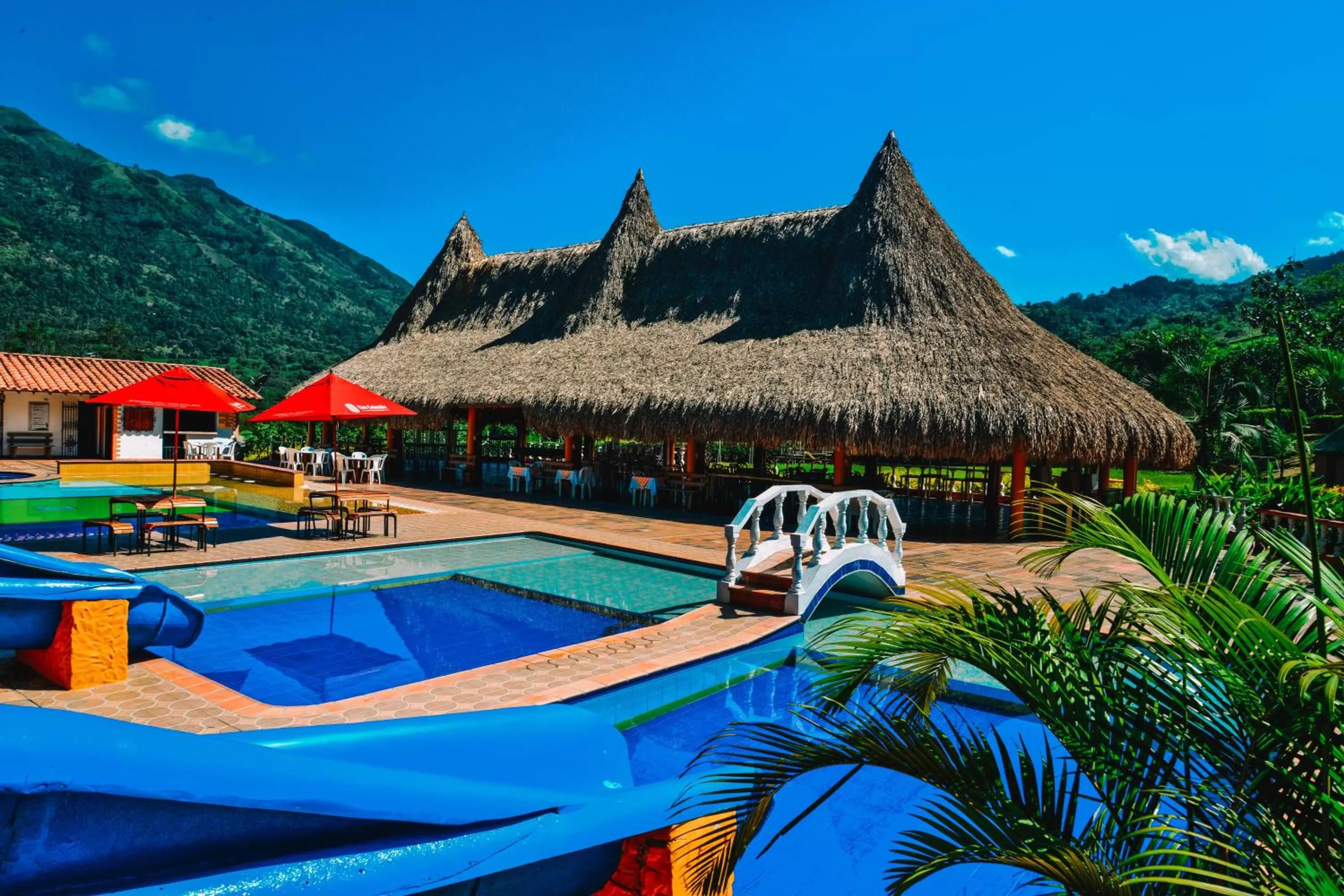 Swimming Pool in Hotel Hacienda la Bonita
