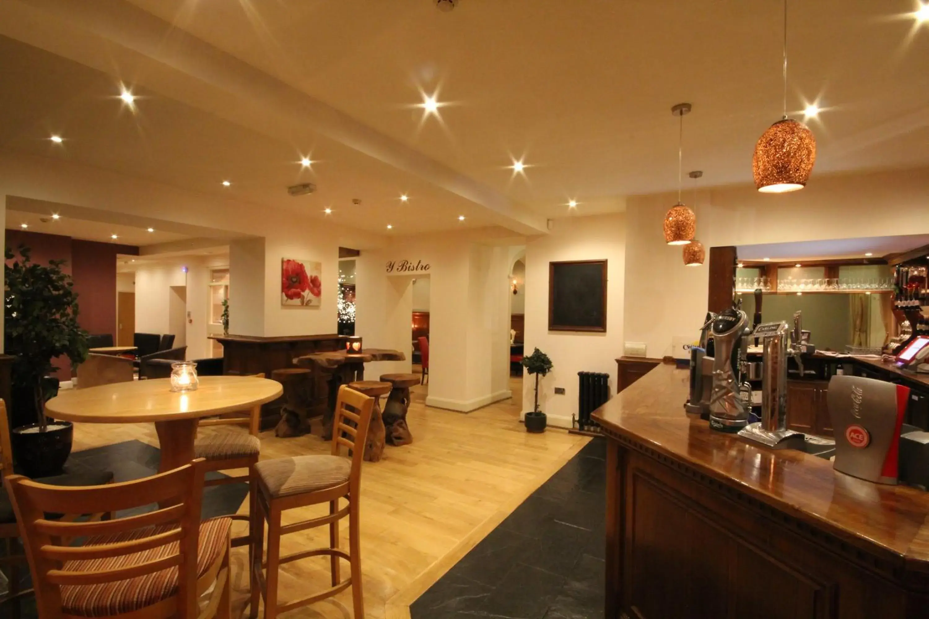 Lounge or bar in Aberdunant Hall Country Hotel