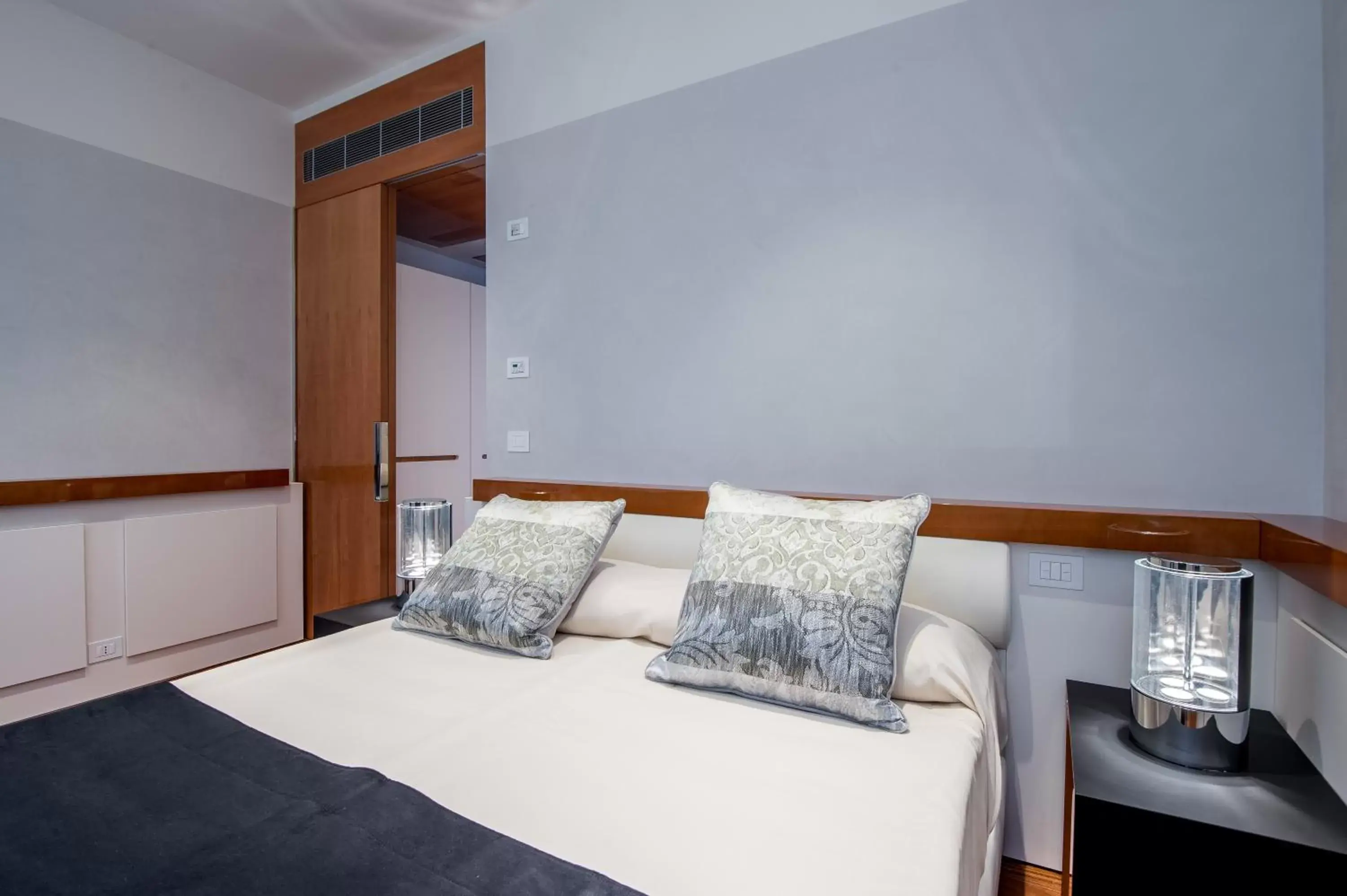 Bed, Room Photo in Hotel Rialto