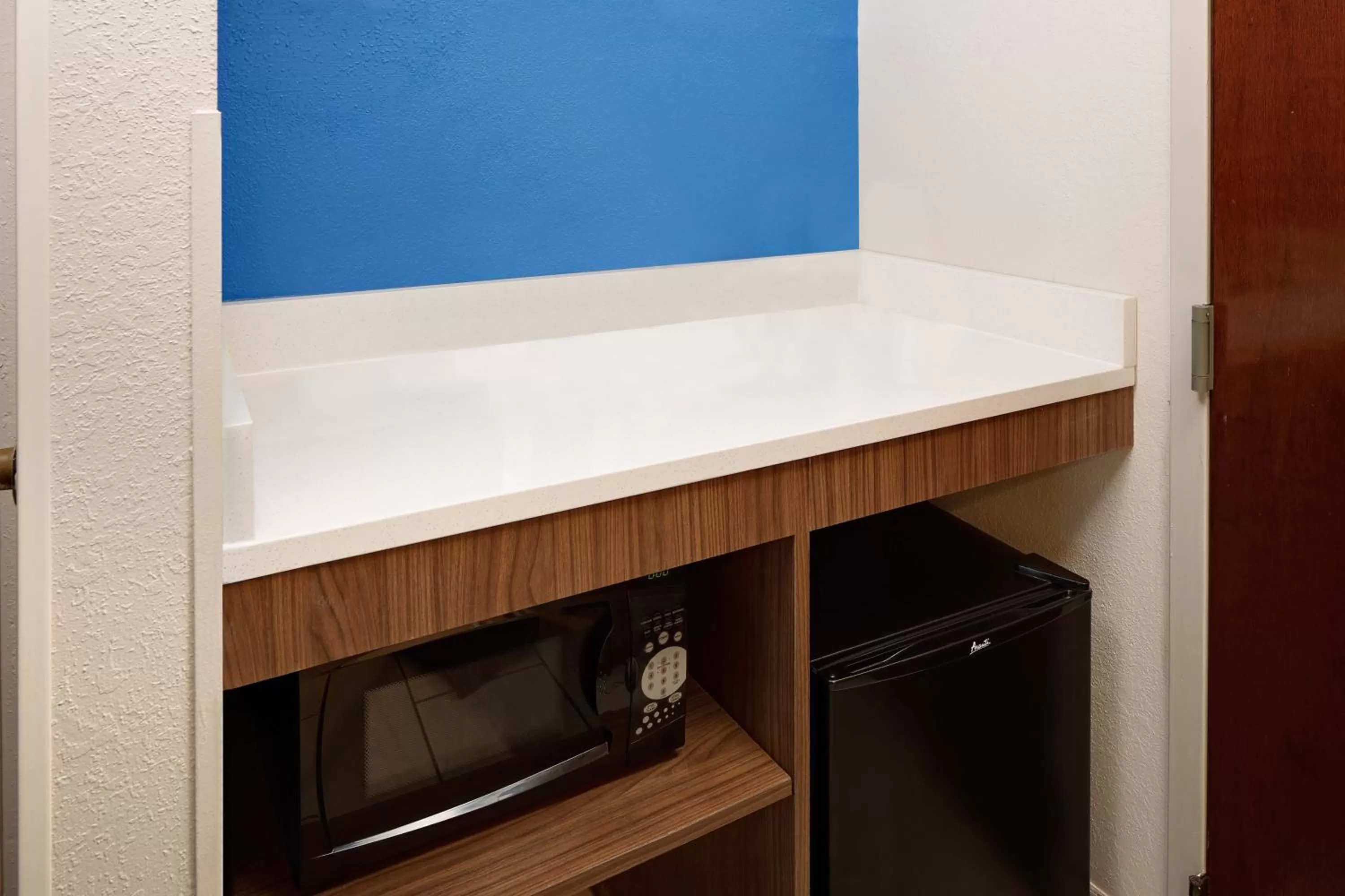 Bedroom in Holiday Inn Express Harrisburg East by IHG