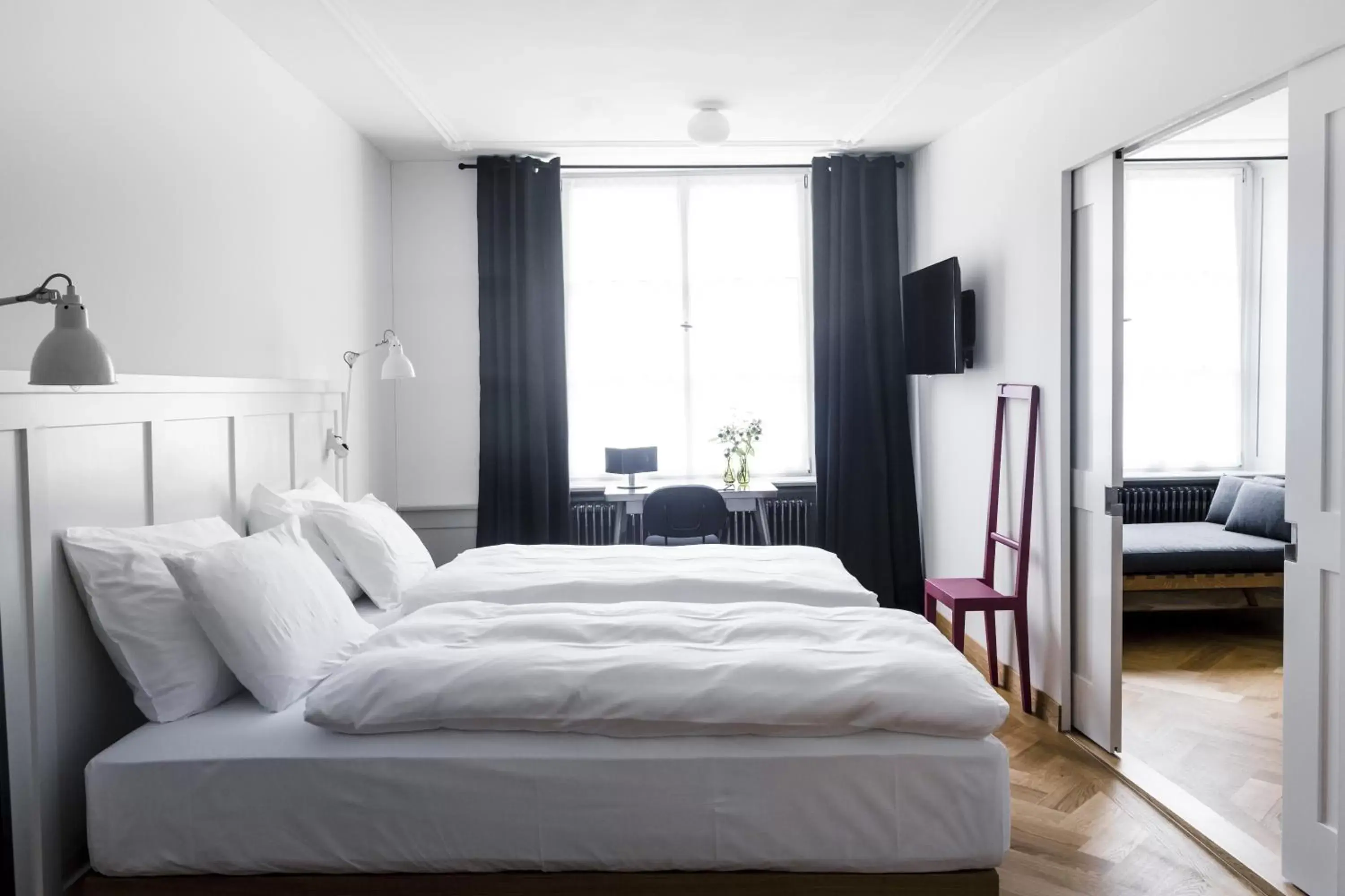 Shower, Bed in Marktgasse Hotel