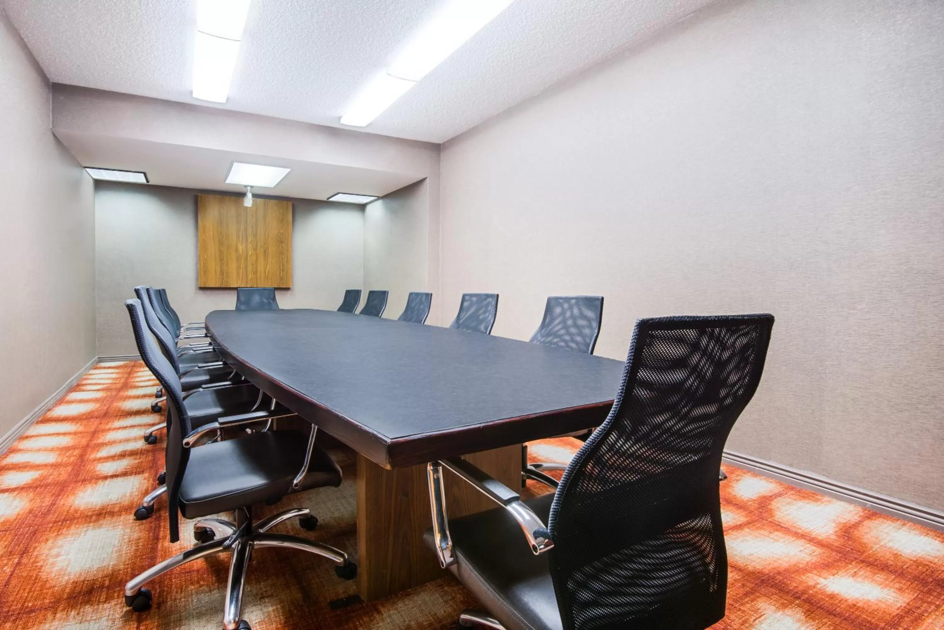 Banquet/Function facilities in Ramada Plaza by Wyndham Gillette Conference Center