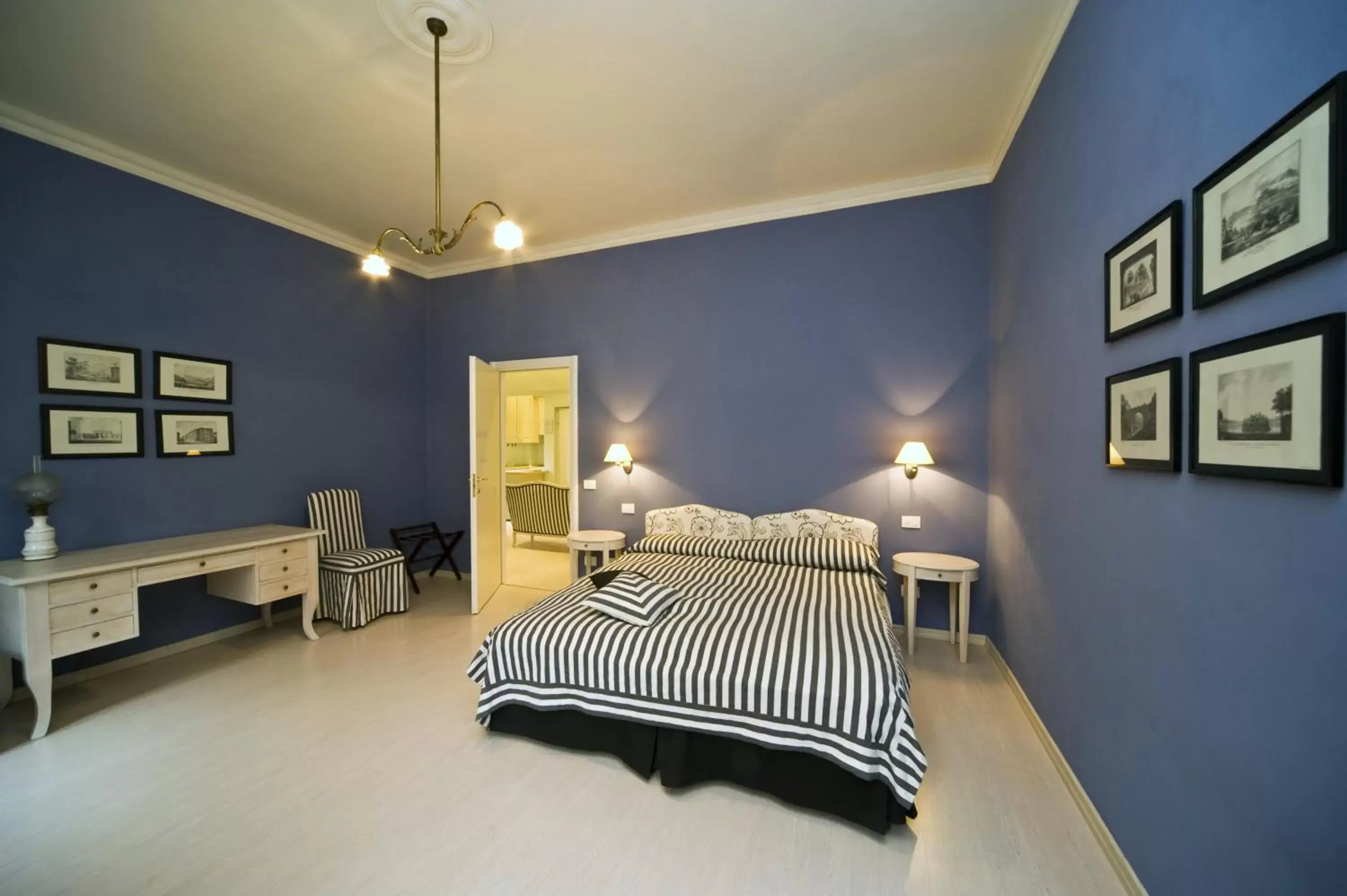 Photo of the whole room, Bed in Palazzo Dalla Rosa Prati
