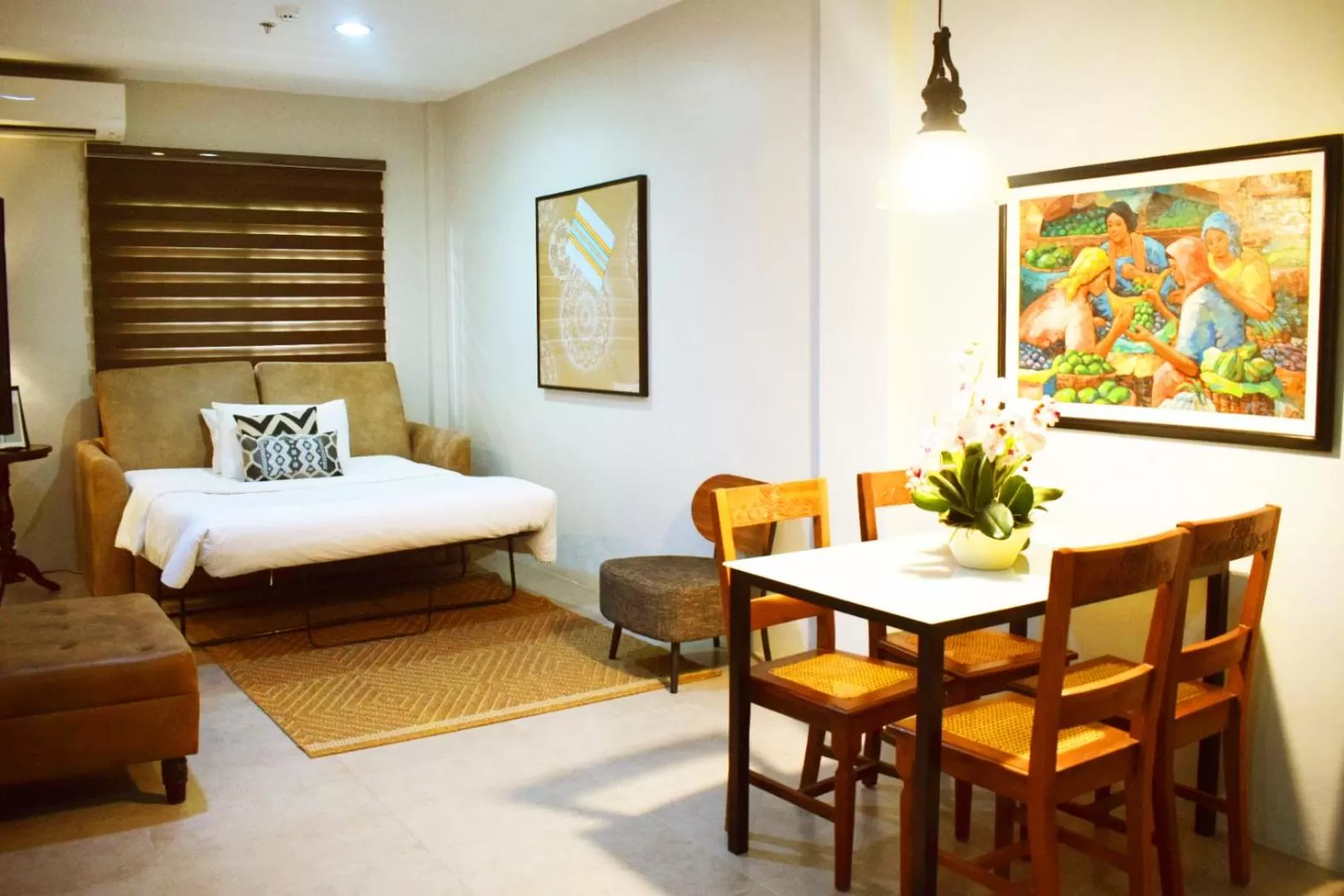 Bed in Paradores de Vigan