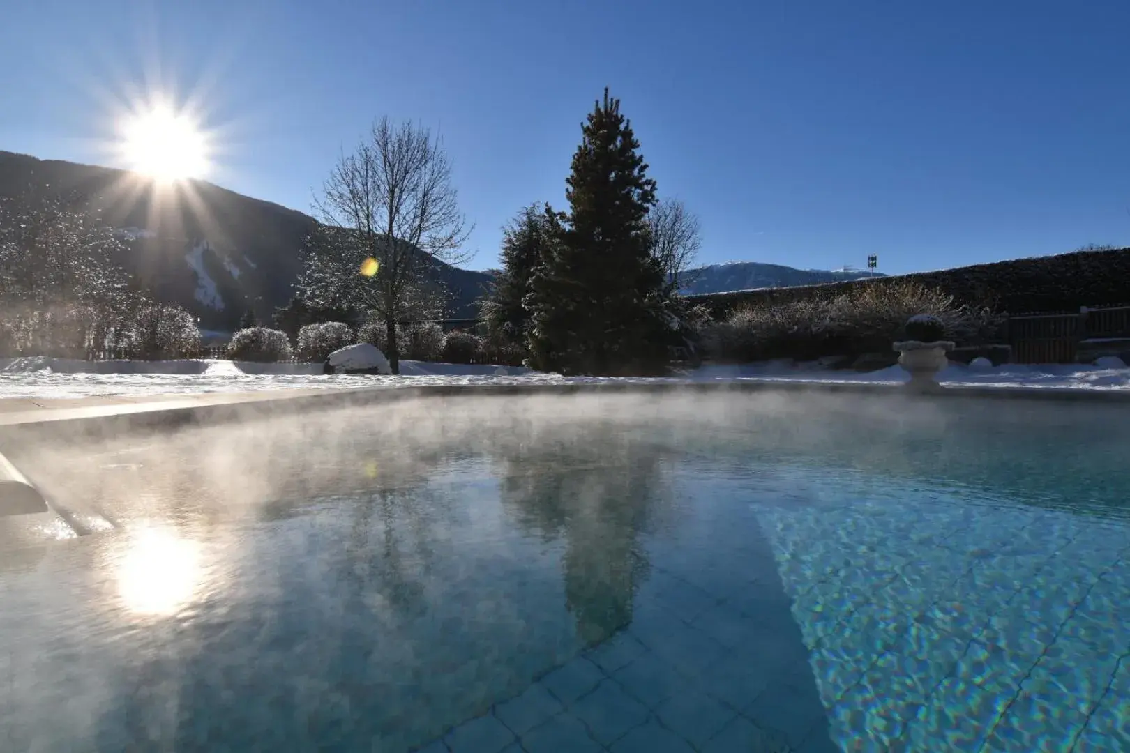 Swimming Pool in Majestic Hotel & Spa Resort