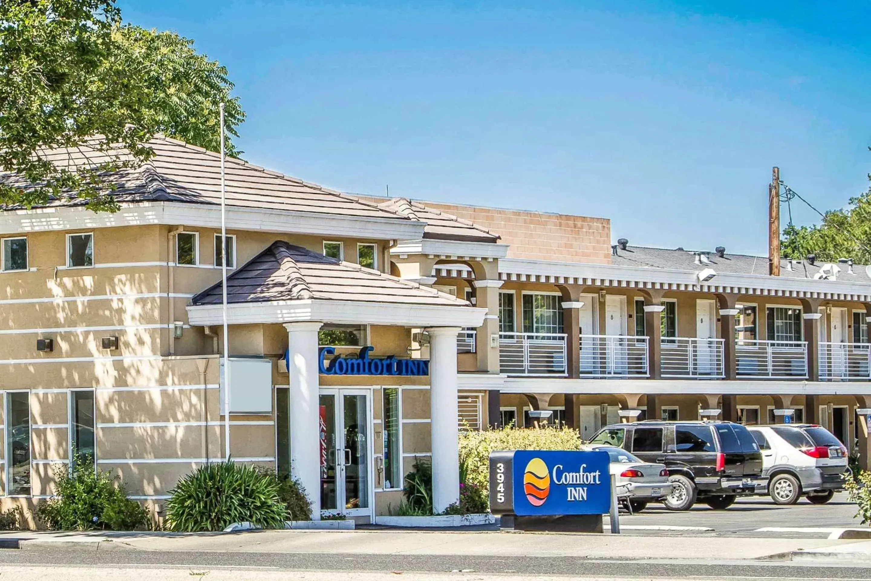 Property Building in Comfort Inn Palo Alto