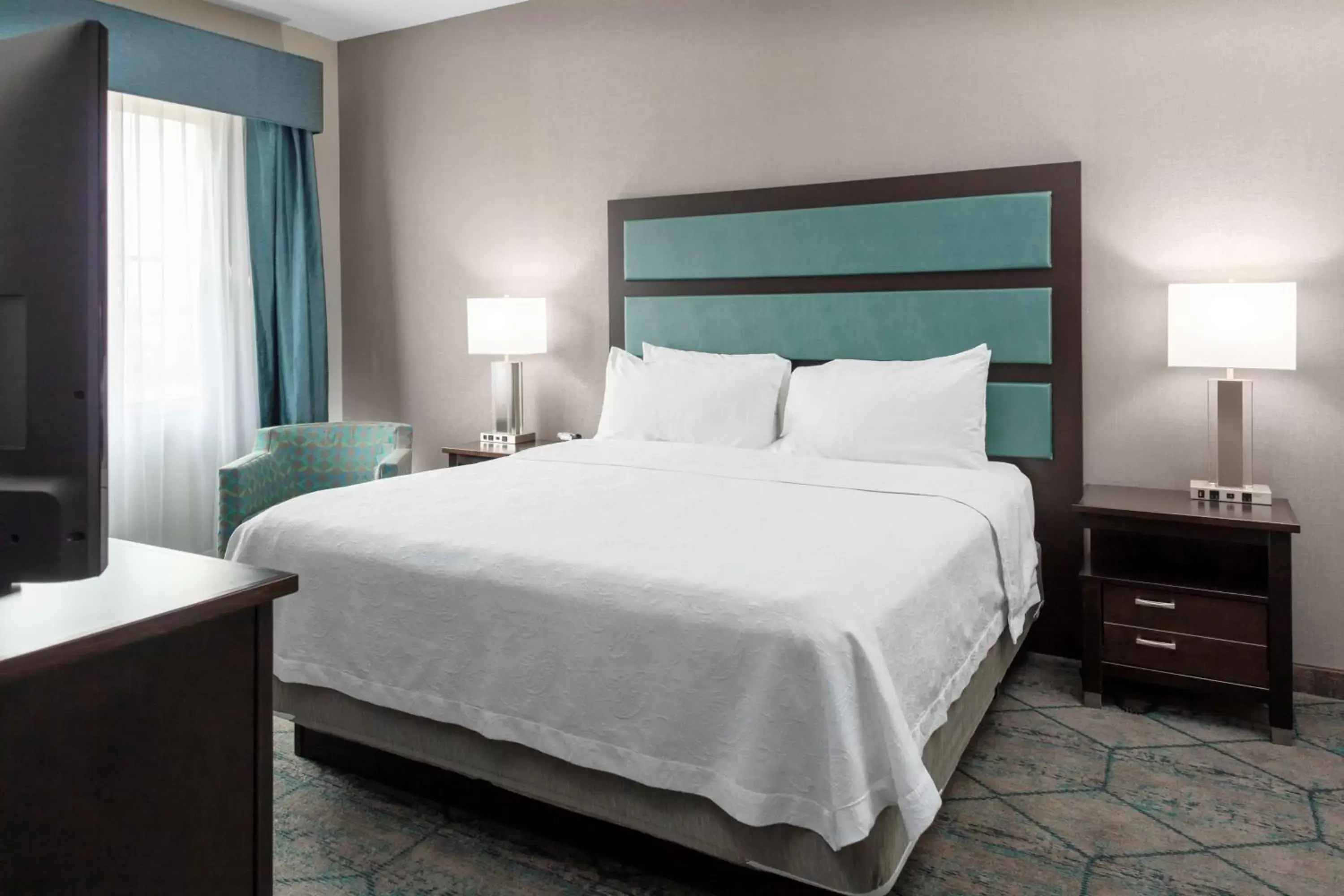 Bedroom, Bed in Homewood Suites by Hilton Phoenix Airport South