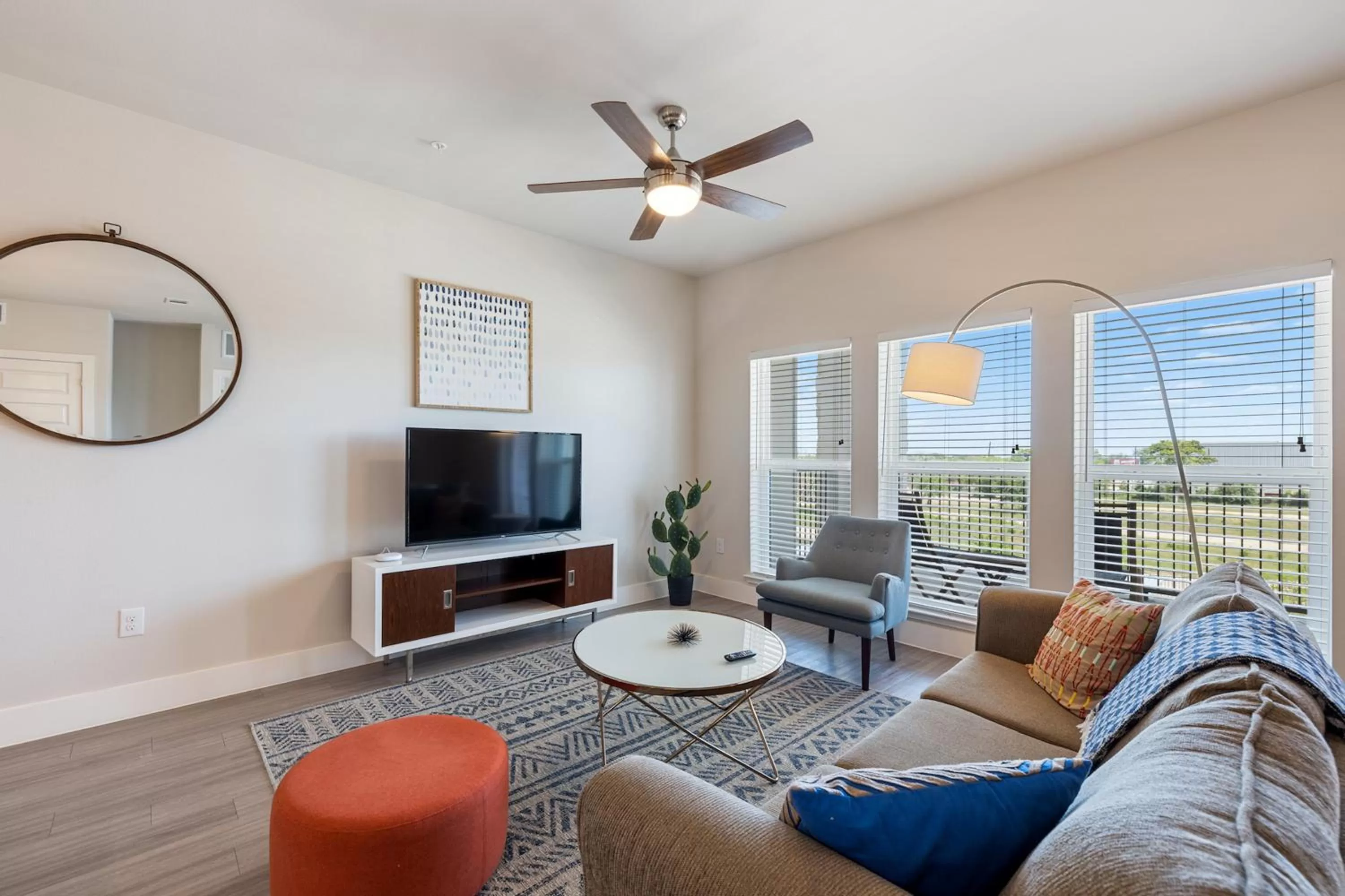 Living room in Kasa Southeast-Airport Austin