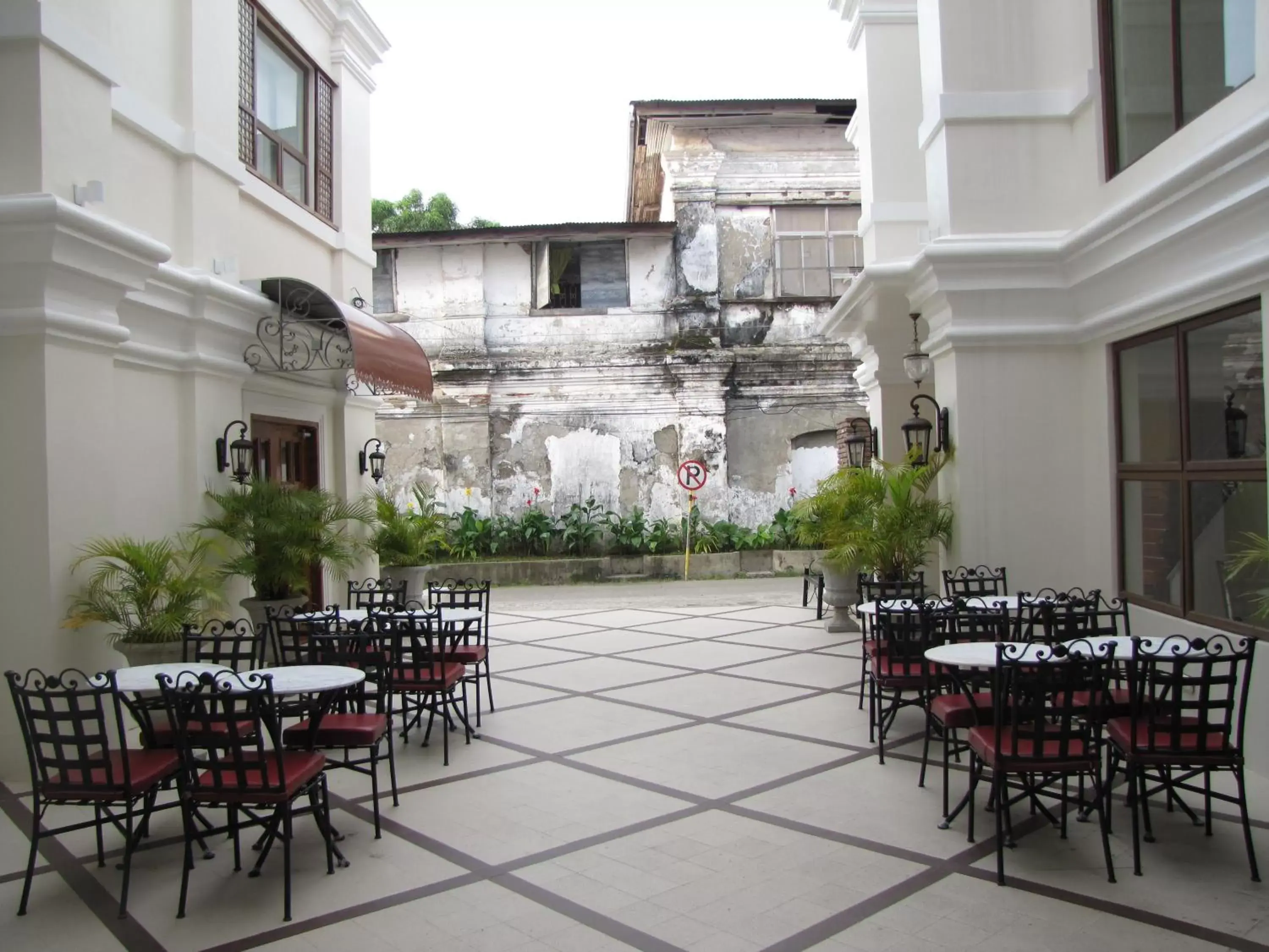 Facade/entrance, Restaurant/Places to Eat in Ciudad Fernandina Hotel