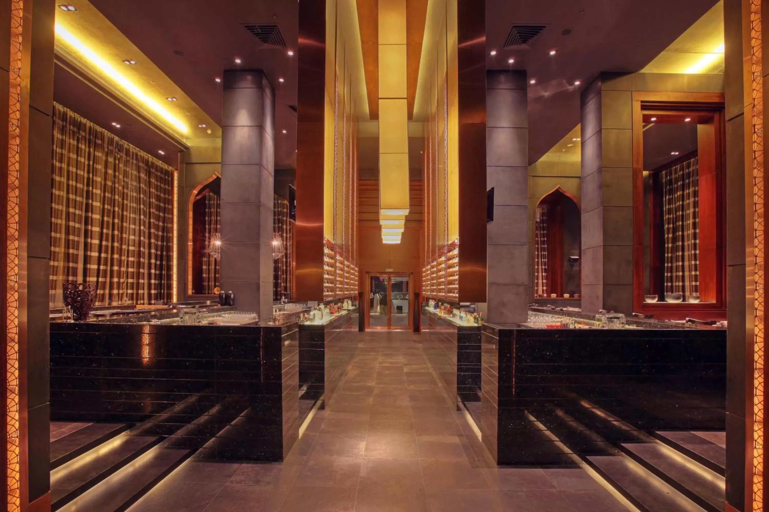 Restaurant/places to eat in JW Marriott Pune