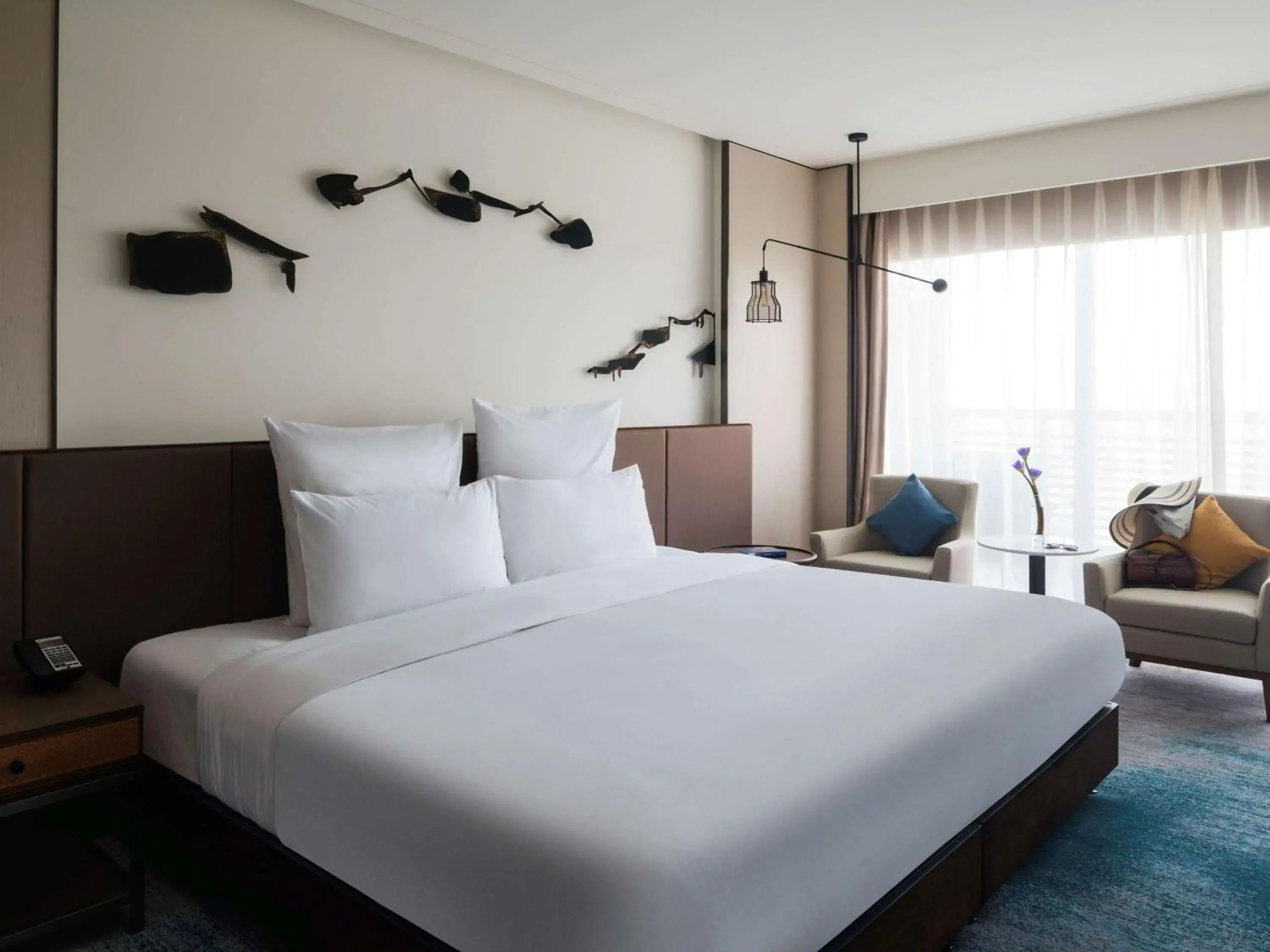 Photo of the whole room, Bed in Pullman Zhouzhuang
