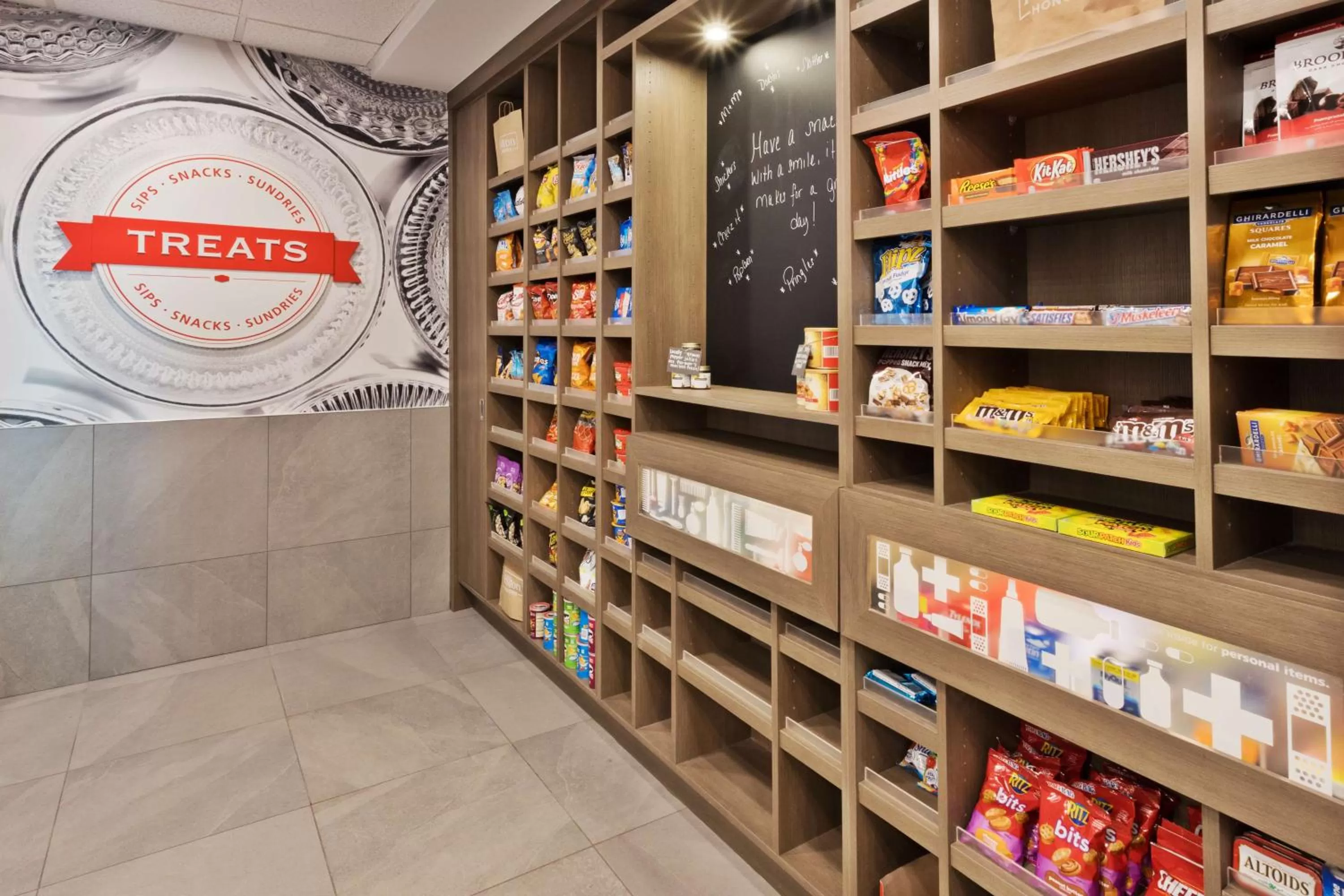 Restaurant/places to eat in Hampton Inn & Suites Lanett/West Point