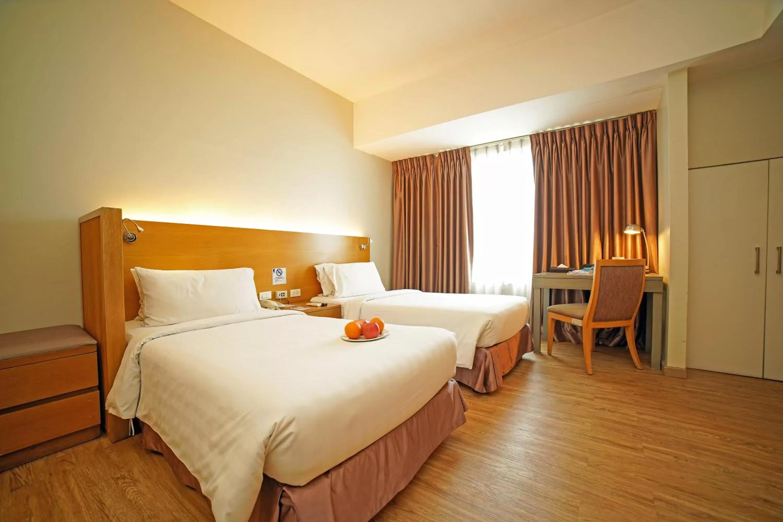 Bed in One Pacific Place Serviced Residences - Multiple Use Hotel