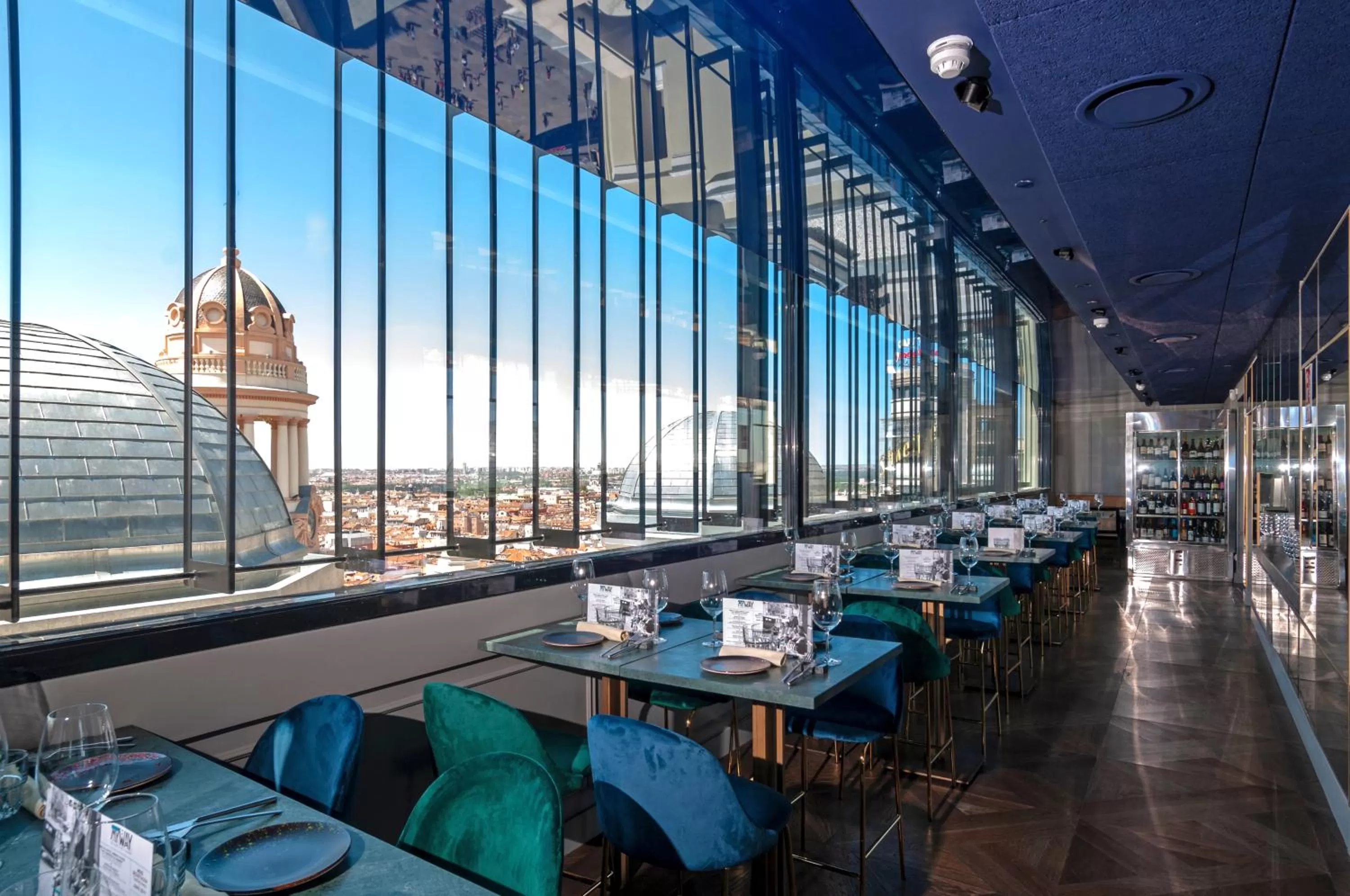 Restaurant/places to eat in Smartrental Collection Gran Vía Centric