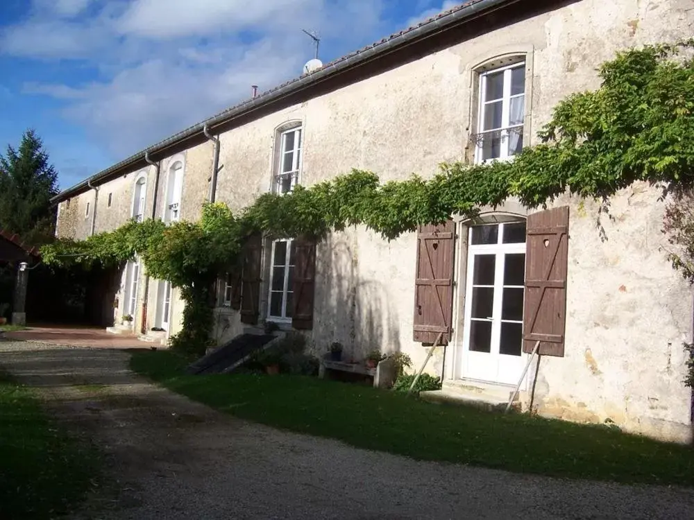 Facade/entrance, Property Building in La Maison De Marie-Claire