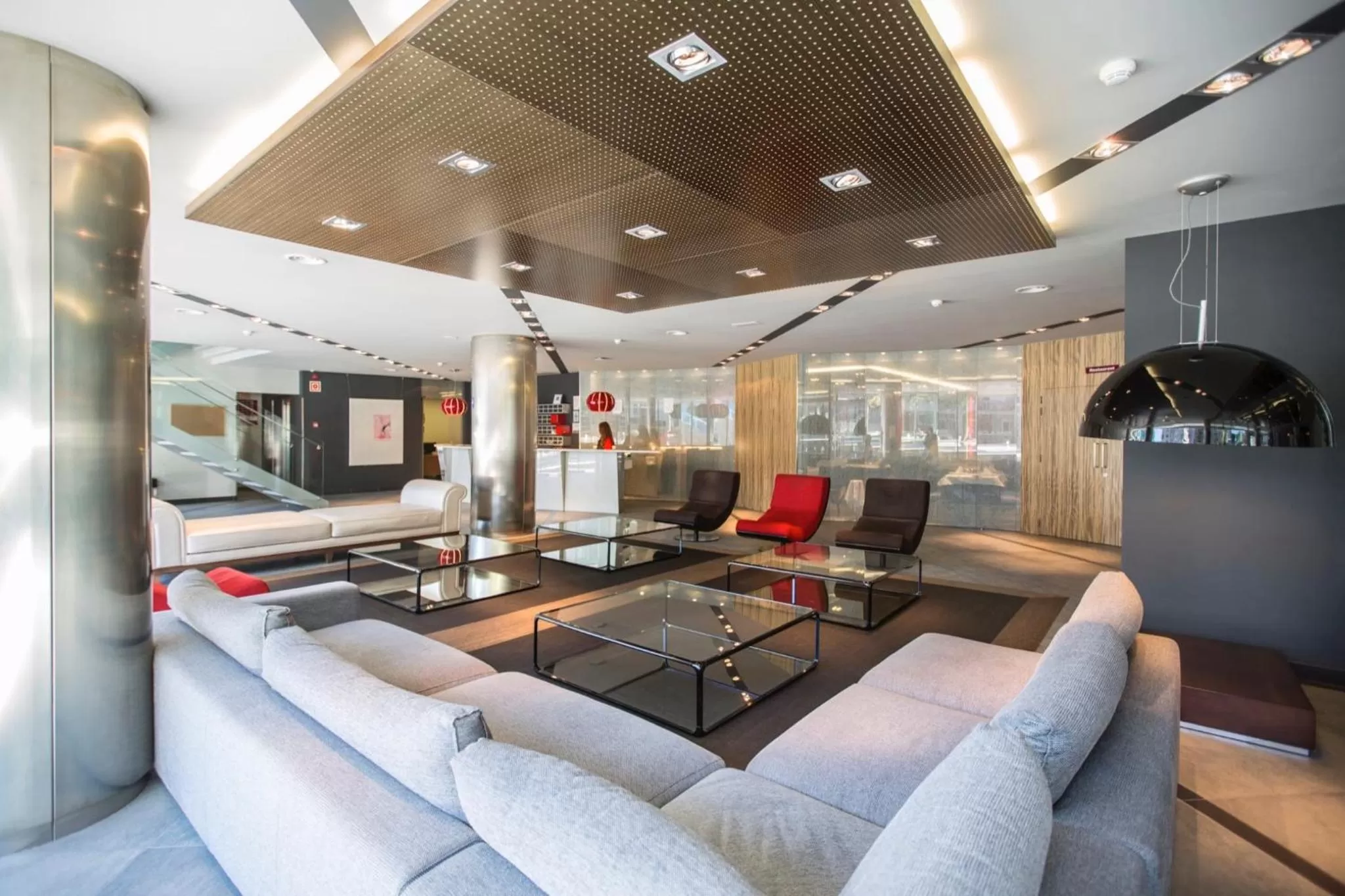 Lobby or reception in Yomo Mola Park