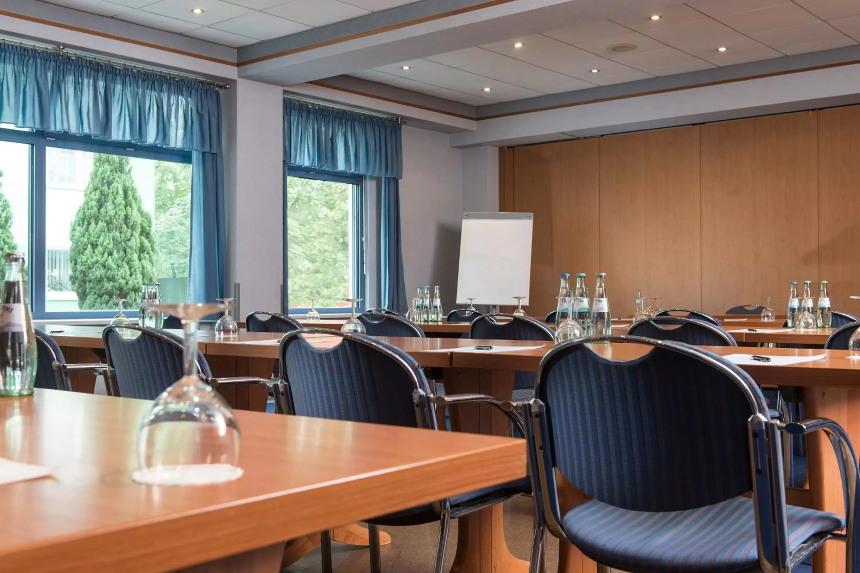 Business facilities in Good Morning + Berlin City East