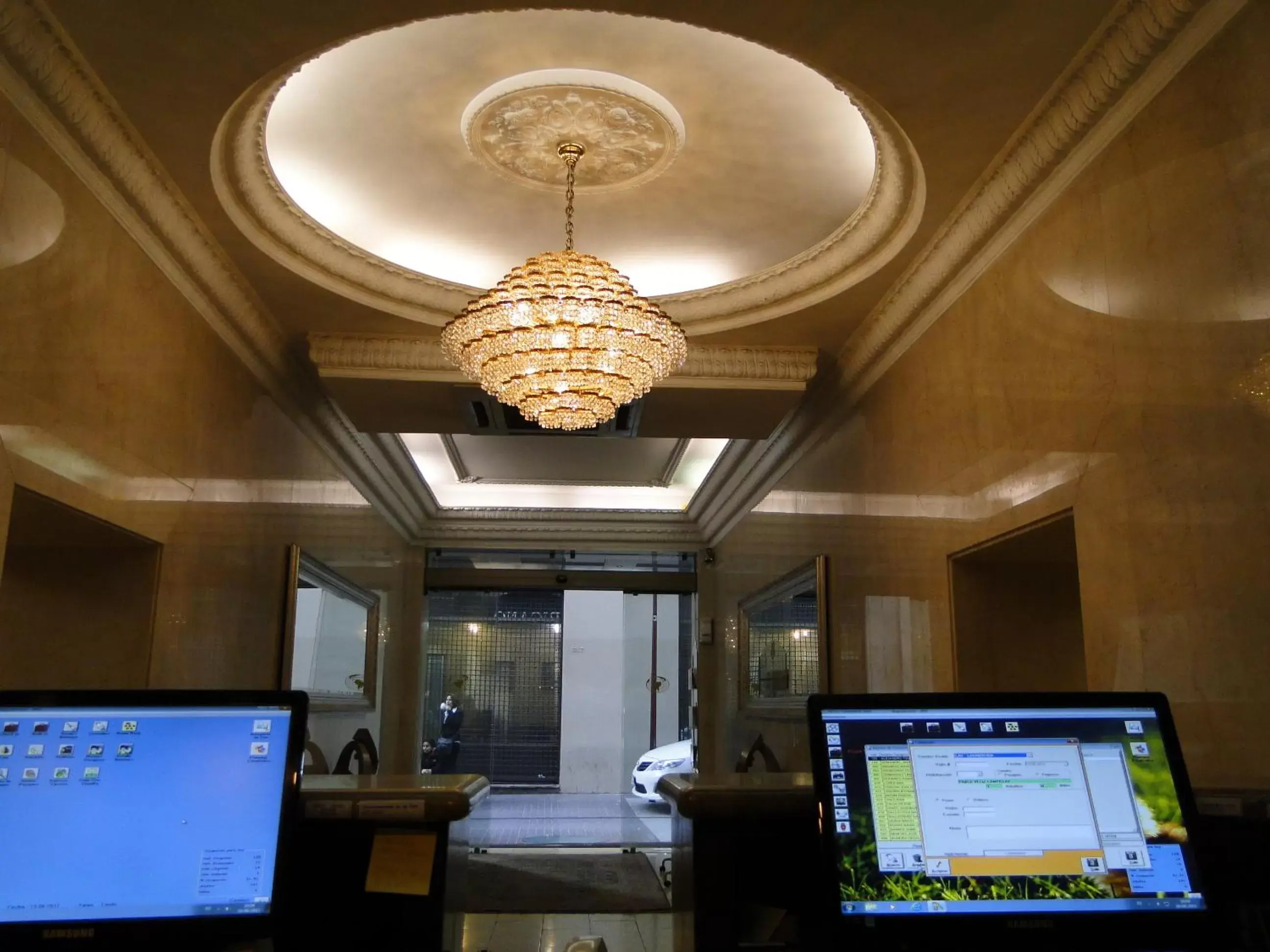 TV and multimedia in Hotel Panamericano