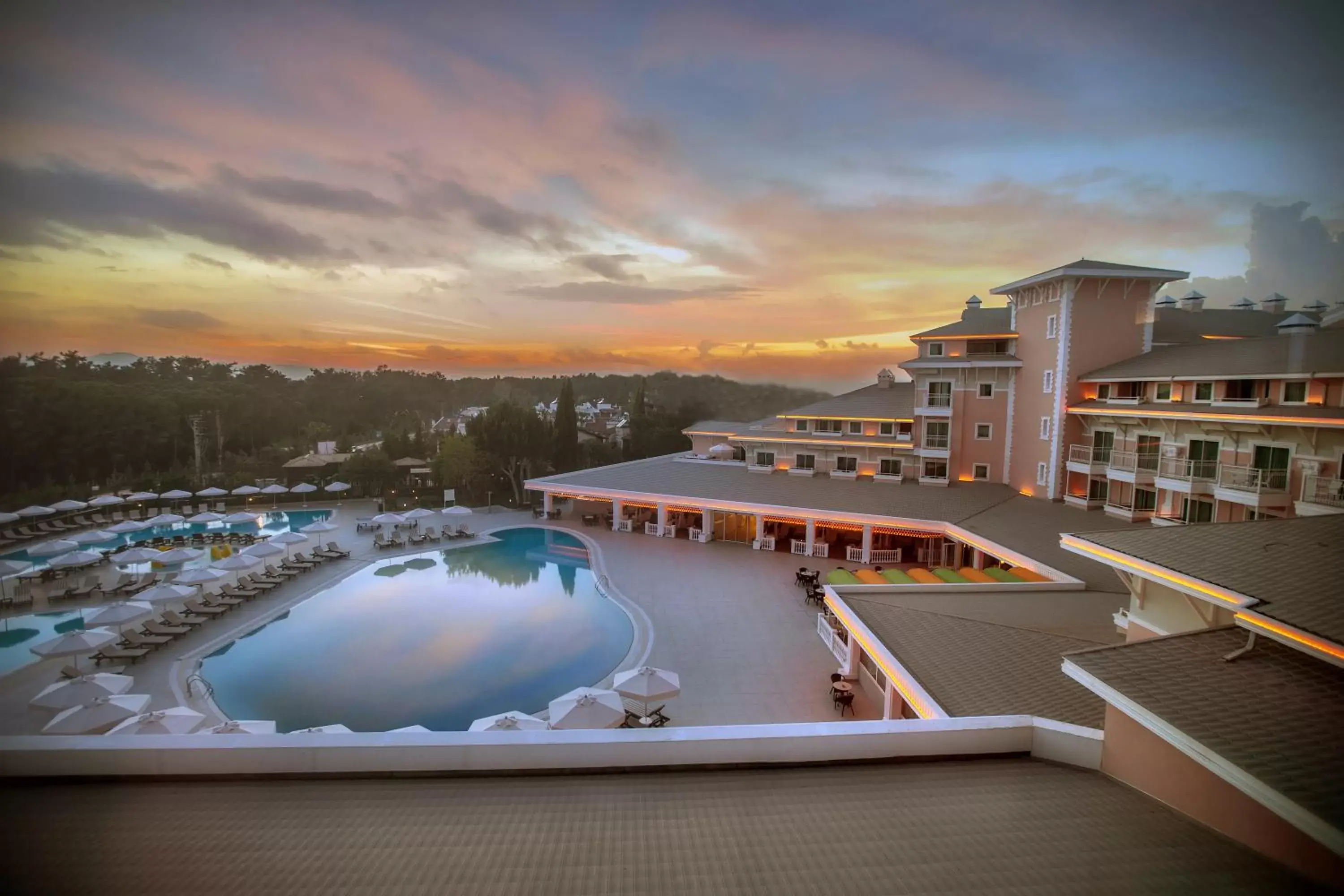Balcony/Terrace, Pool View in Innvista Hotels Belek