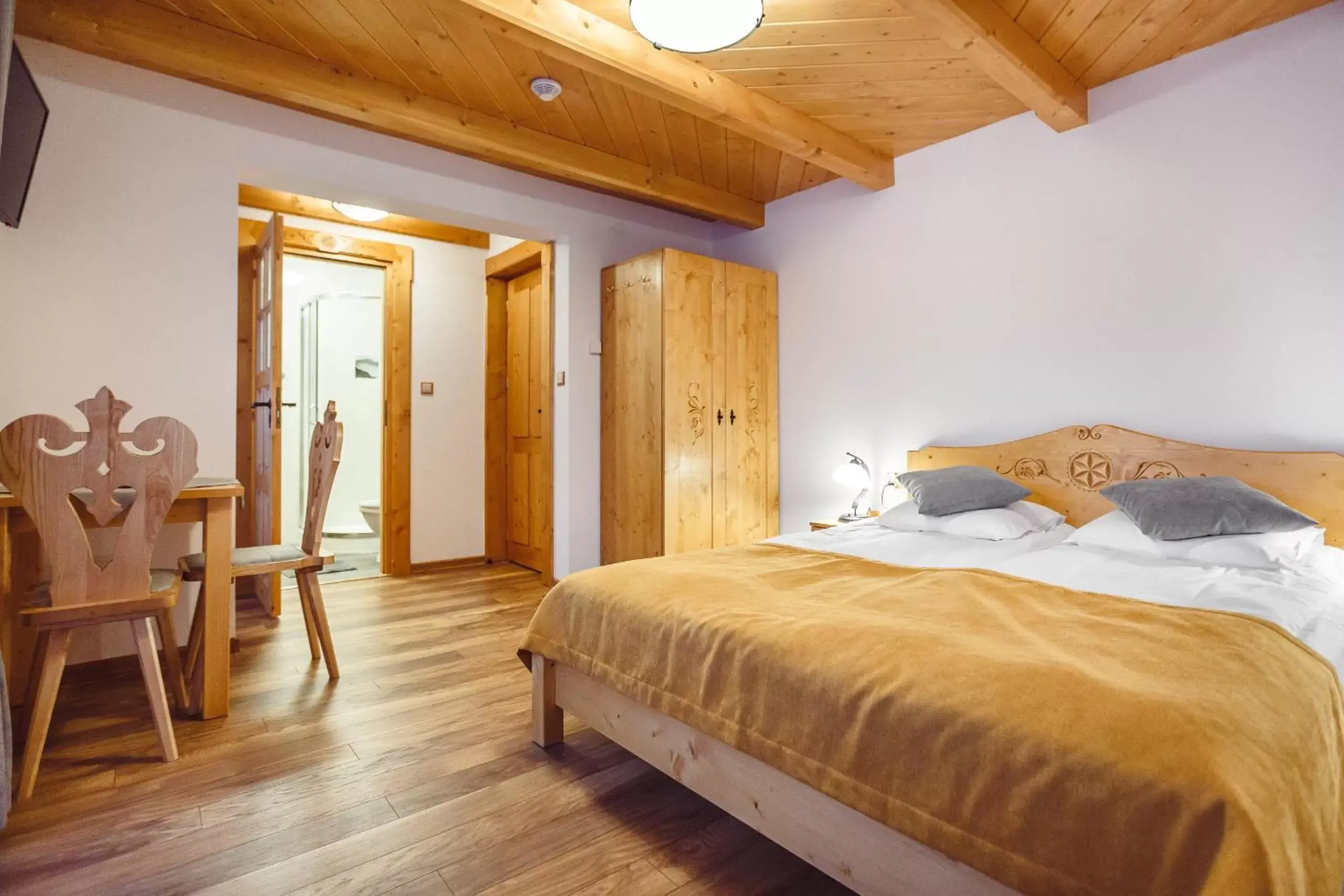 Family Room with Balcony, with Mountain View in Górskie Wspomnienie Family Room with Balcony, with Mountain View in Górskie Wspomnienie