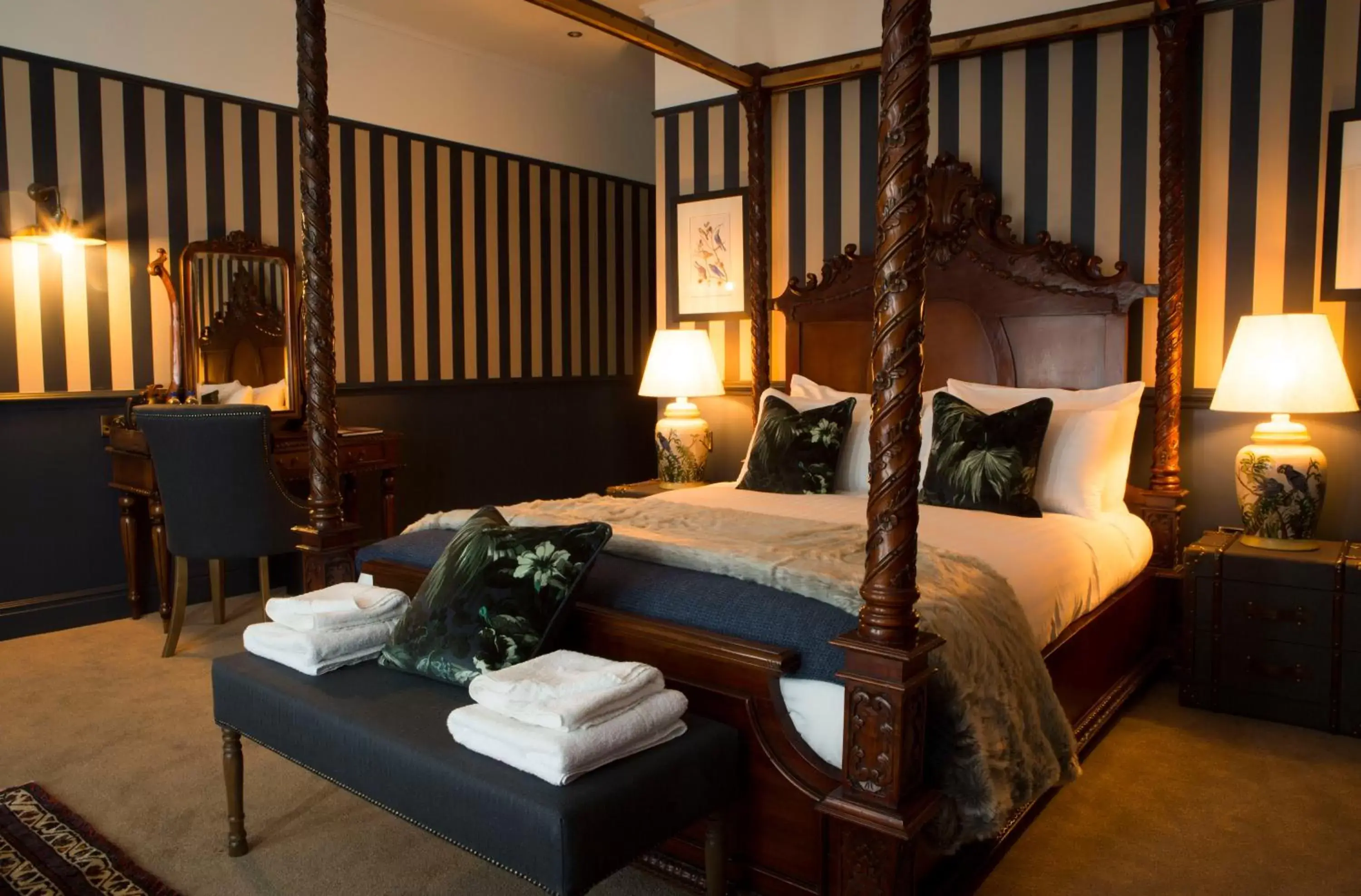 Bed in Wynnstay Arms, Ruabon, Wrexham