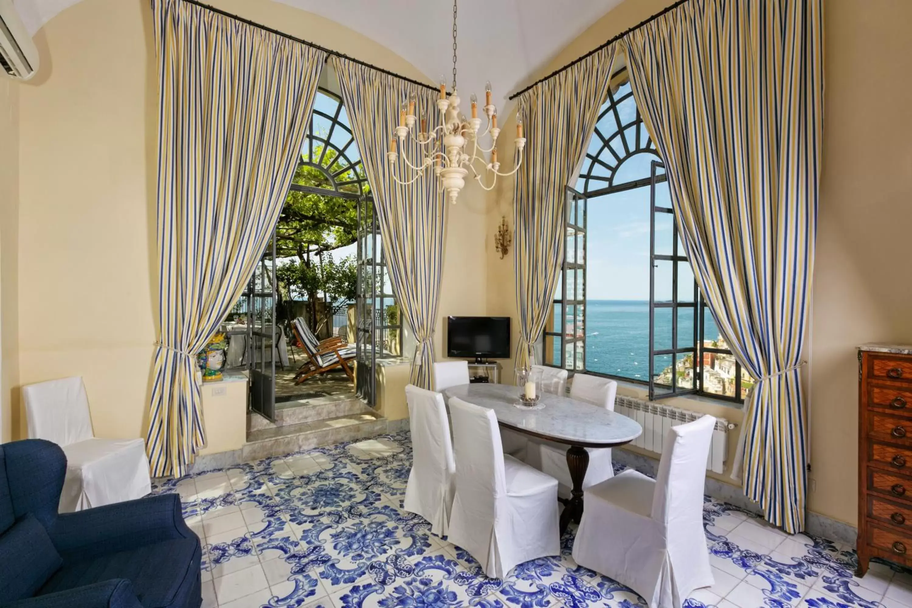 Living room, Seating Area in Palazzo Margherita